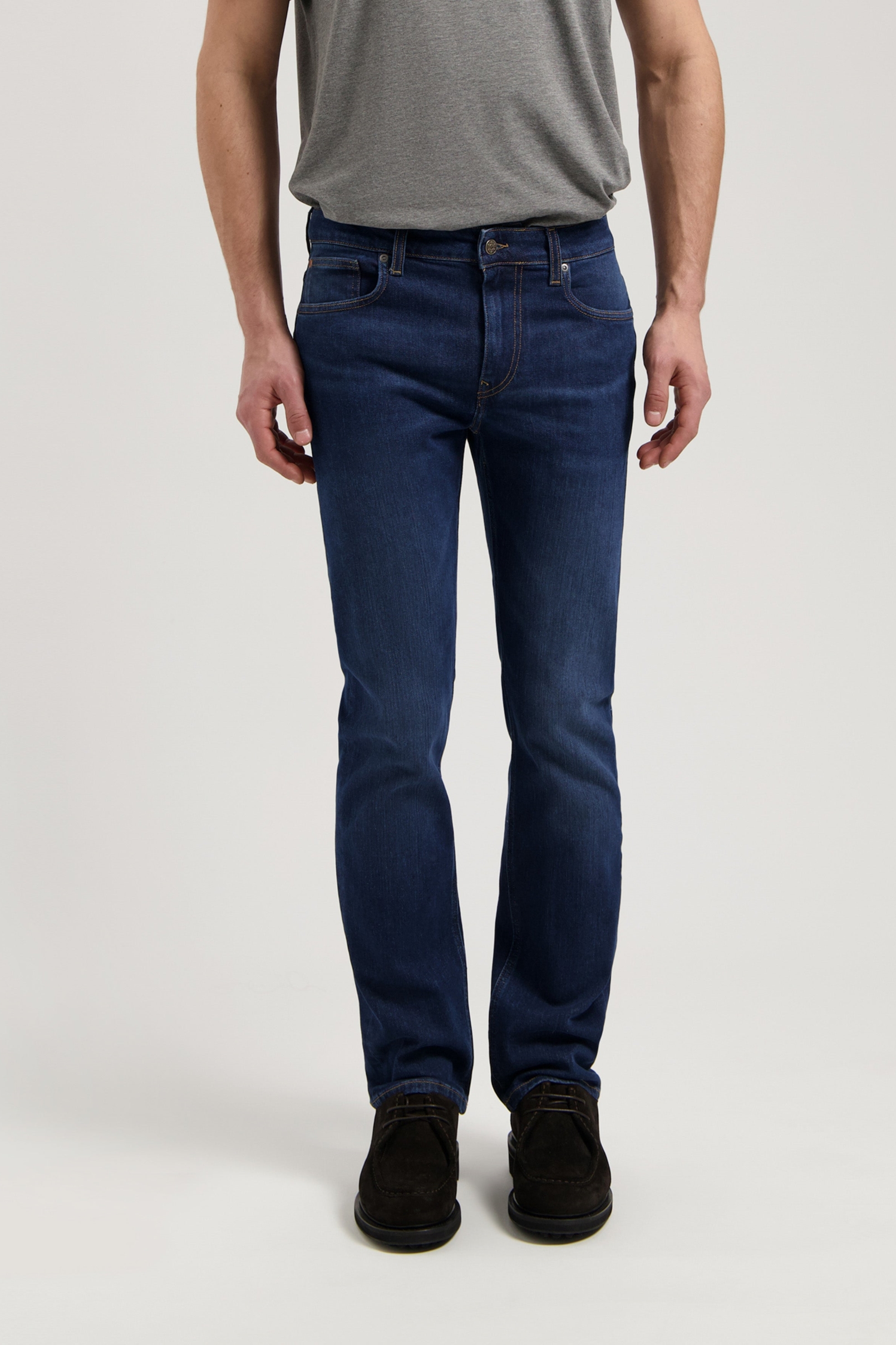 MUD Jeans Herren vegan Jeans Mid Straight Bryce Medium Dark