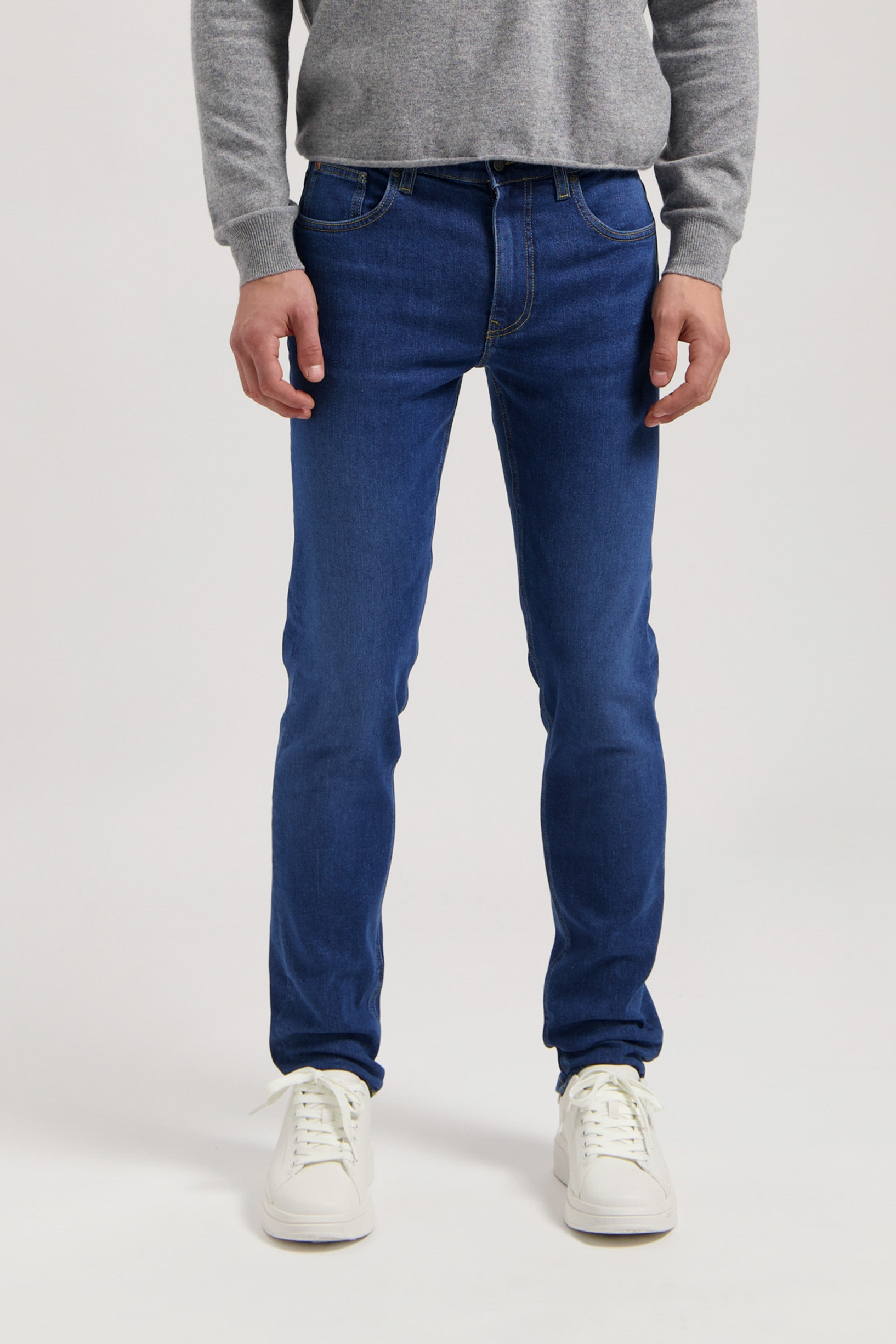 MUD Jeans Herren vegan Jeans Daily Mid Tapered Stone Indigo