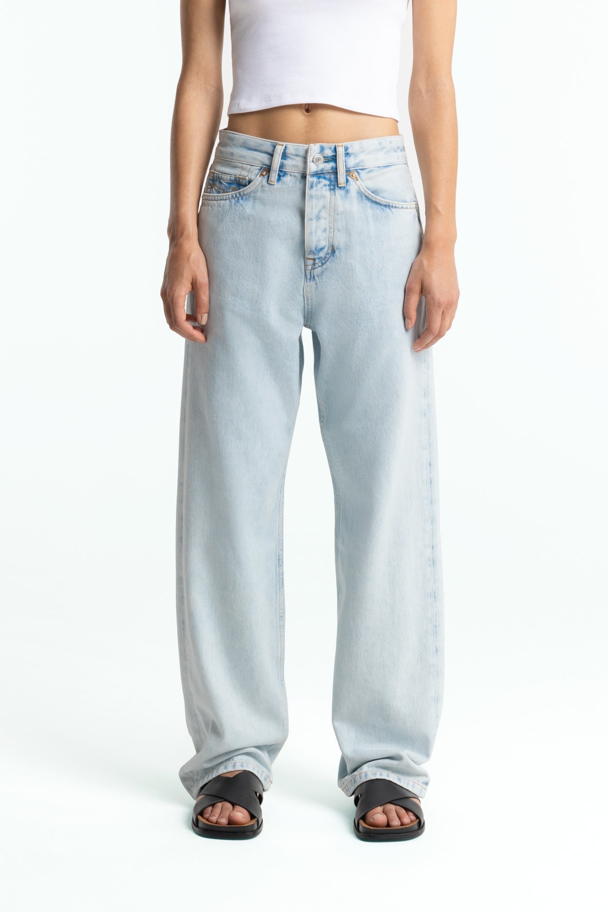 Kings of Indigo Herren vegan Jeans Unisex Noah Chase Super Light Marble Blue