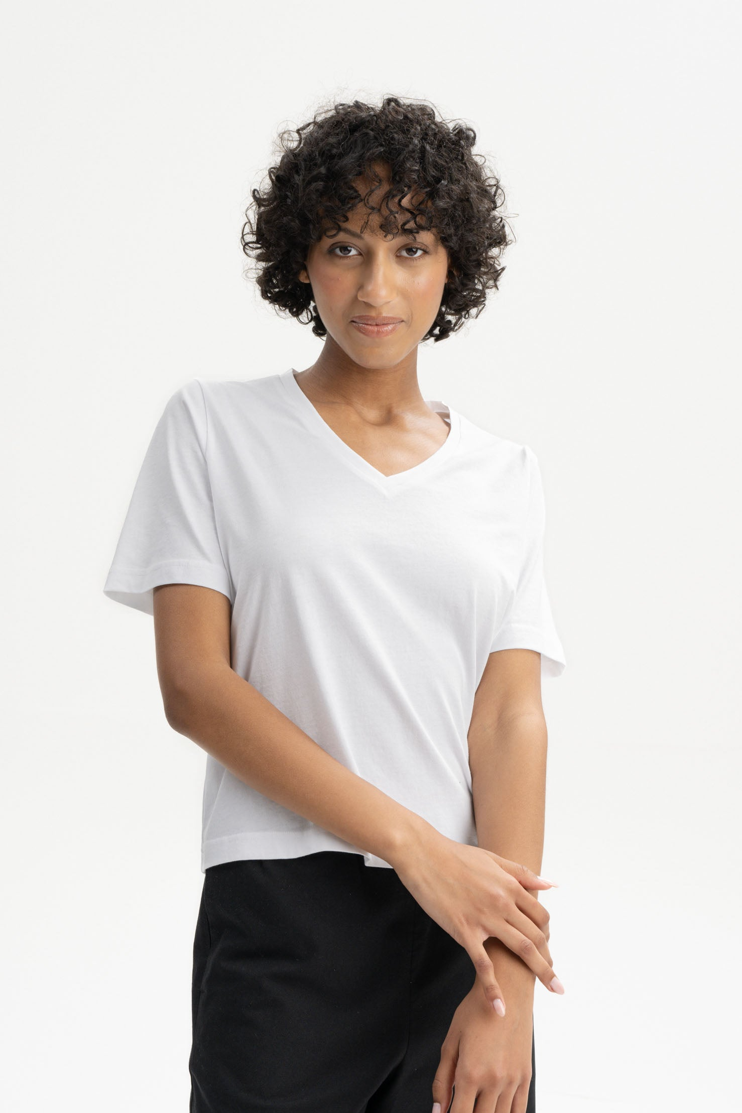 MELA womens vegan T-Shirt V-Neck Ankita White
