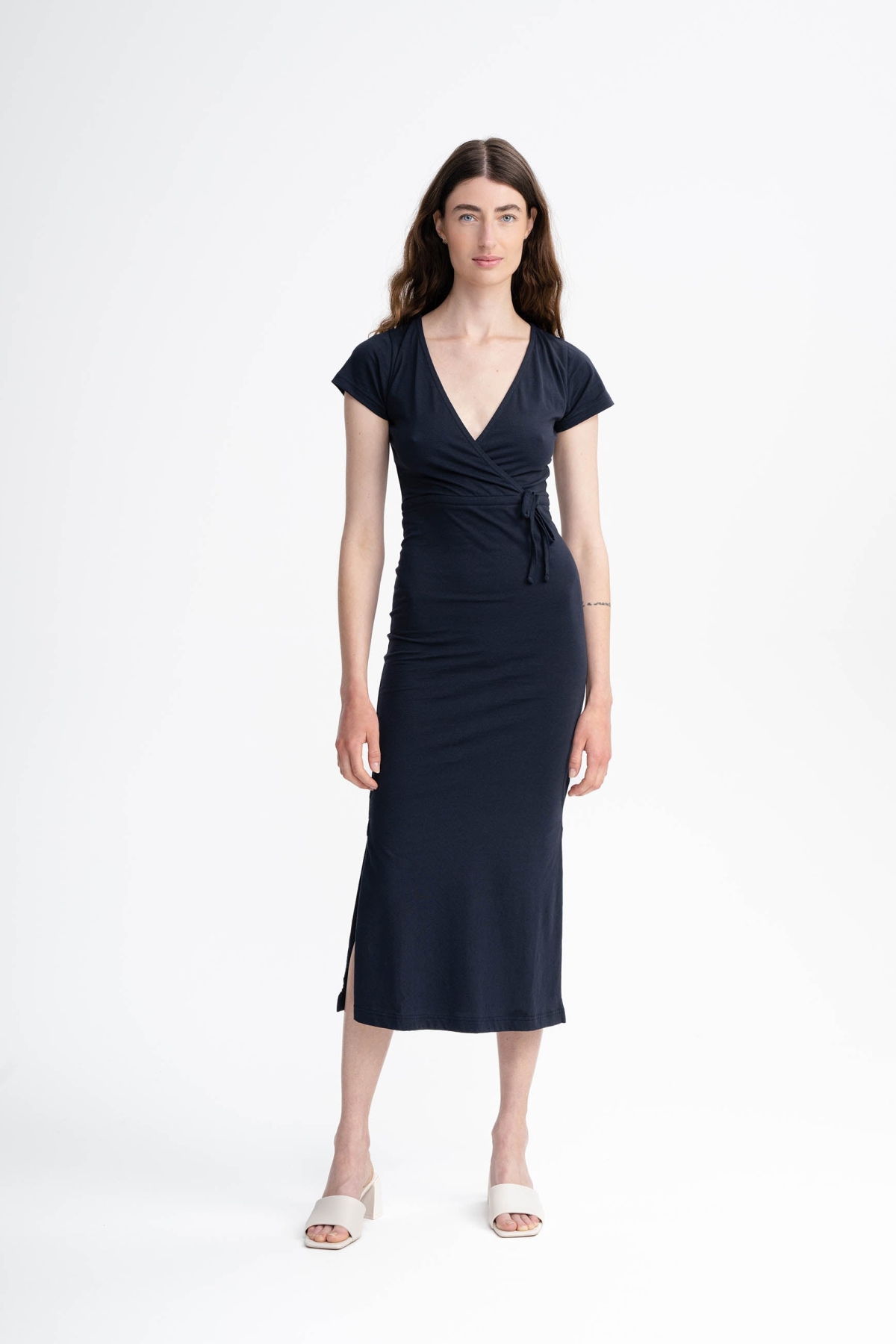 Image of MELA dames vegan Jurk V-Hals Shreoshi Marineblauw