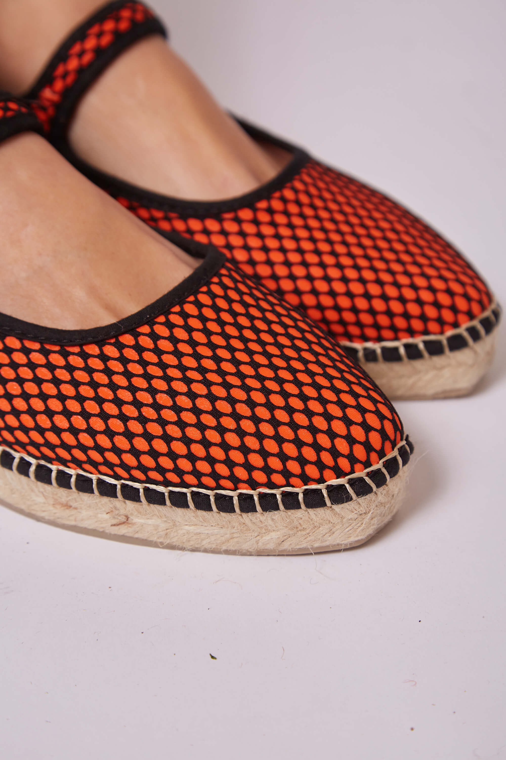 Momoc womens vegan Ballet Flats Orange