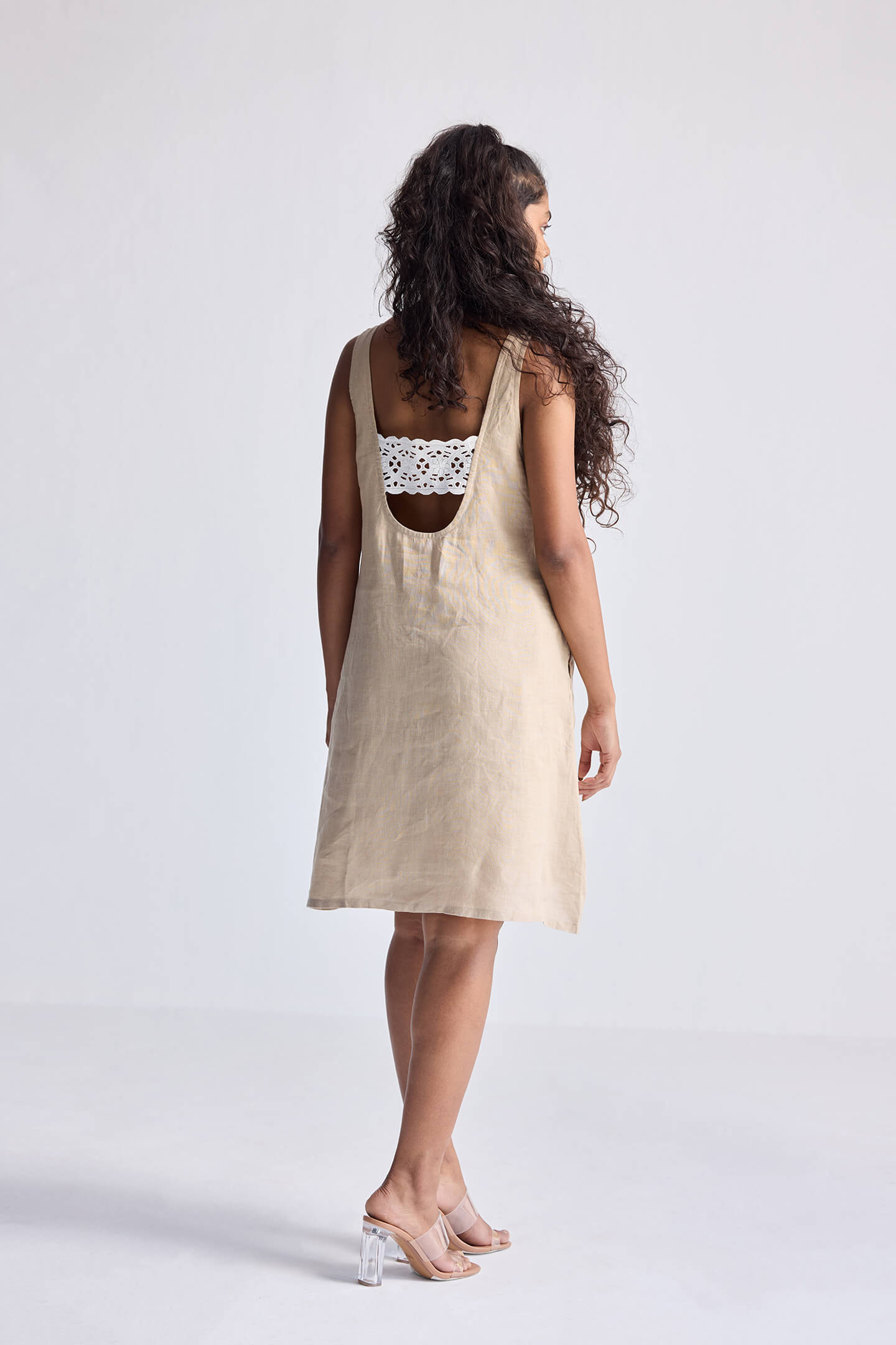 Reistor Short Dress Lace Detail Neutral Beige Reistor Short Dress Lace Detail Neutral Beige
