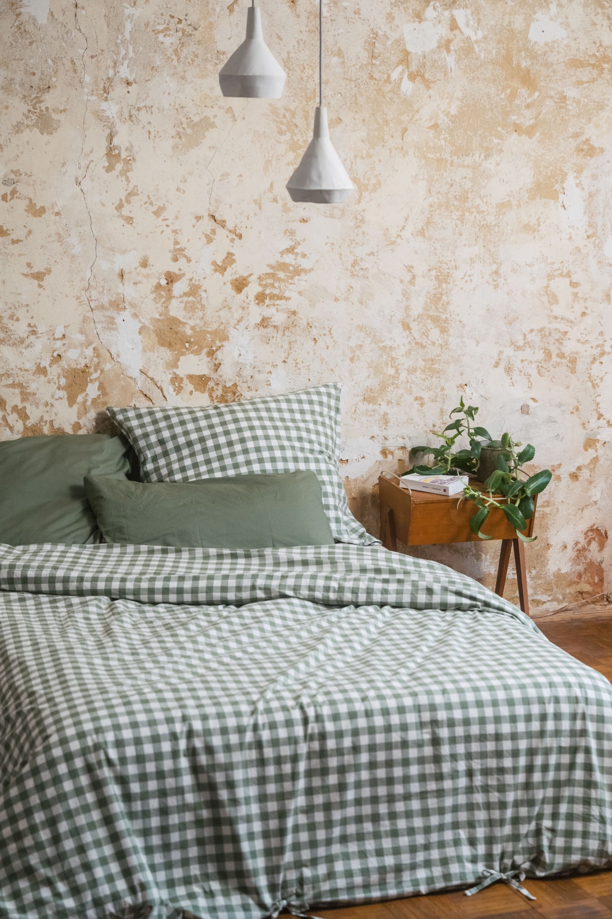 Image of MELA unisex vegan Beddengoedset Majuli Check Herbal Green / Natural White