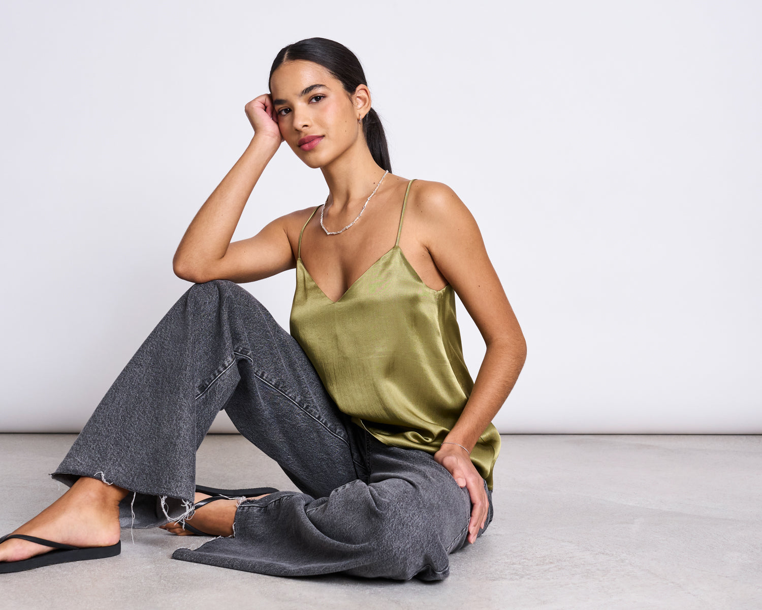 JAN 'N JUNE womens vegan Slip Top Maud Woody Olive