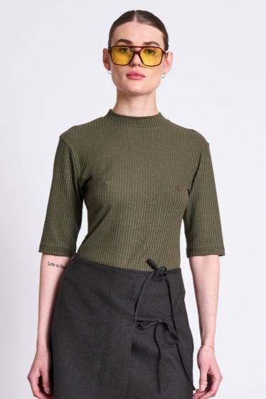 Image of JAN 'N JUNE dames vegan T-Shirt Rib Nina Donker Olijf