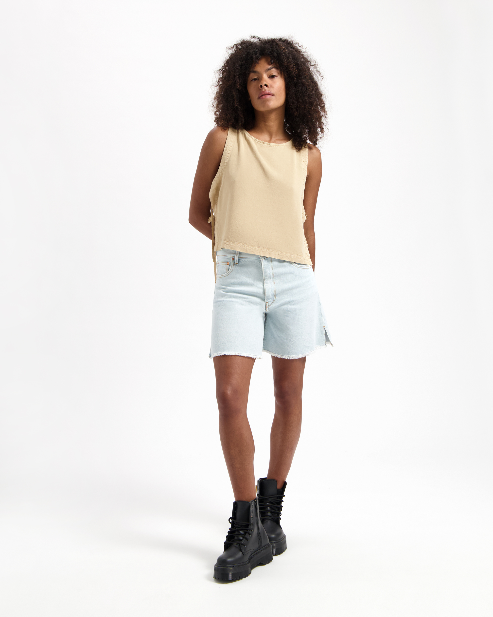 Kuyichi womens vegan Shorts Feline High Rise Light Blue