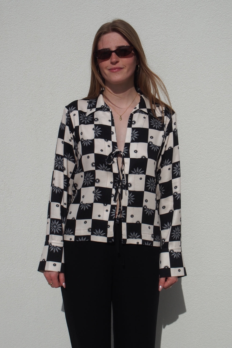 JAN 'N JUNE Damen vegan Bluse Krawatte Kaluz Floral Square Print