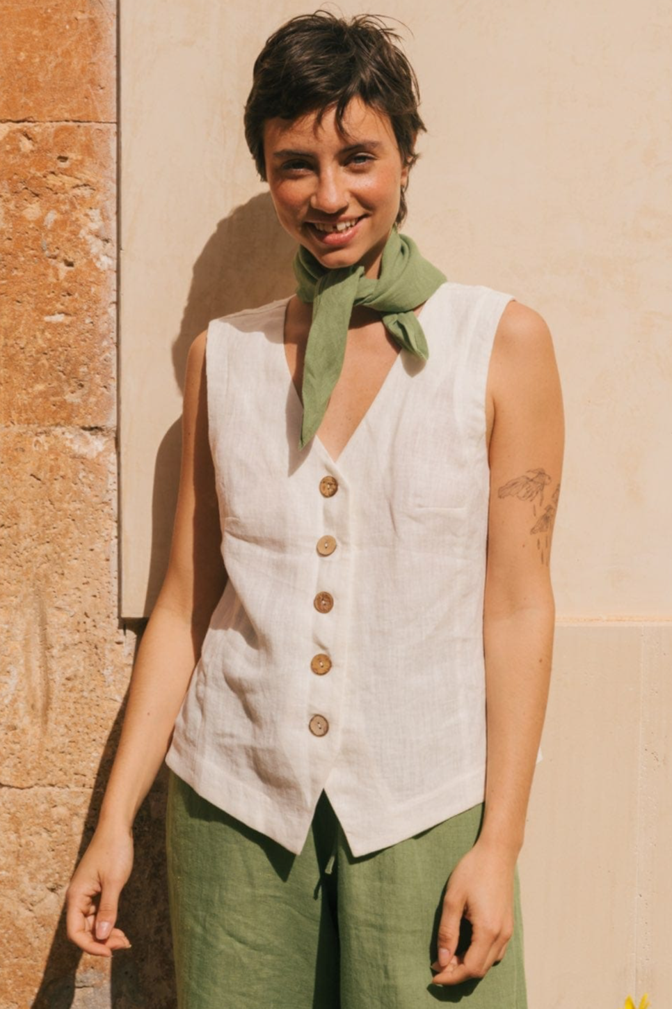 AmourLinen Damen vegan Weste Greta WeiÃŸ