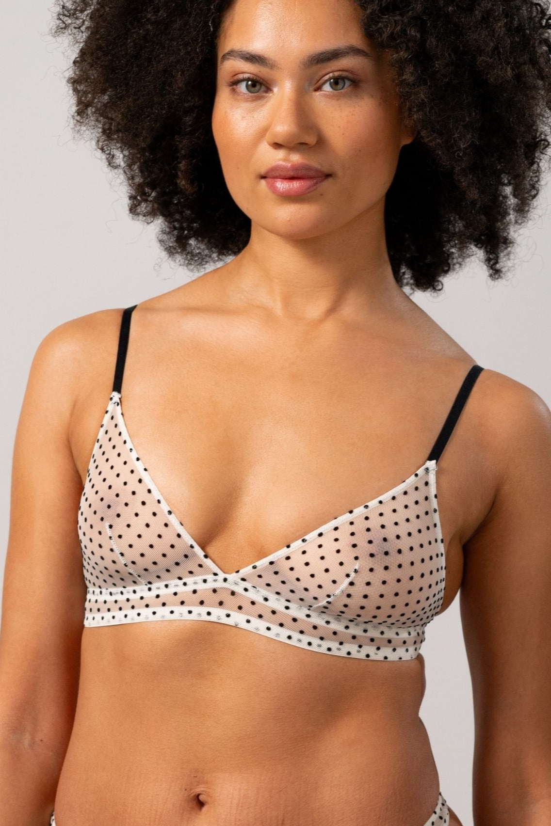 Understatement Damen vegan Mesh Triangle Bralette Creme/Schwarz Creme/Schwarz