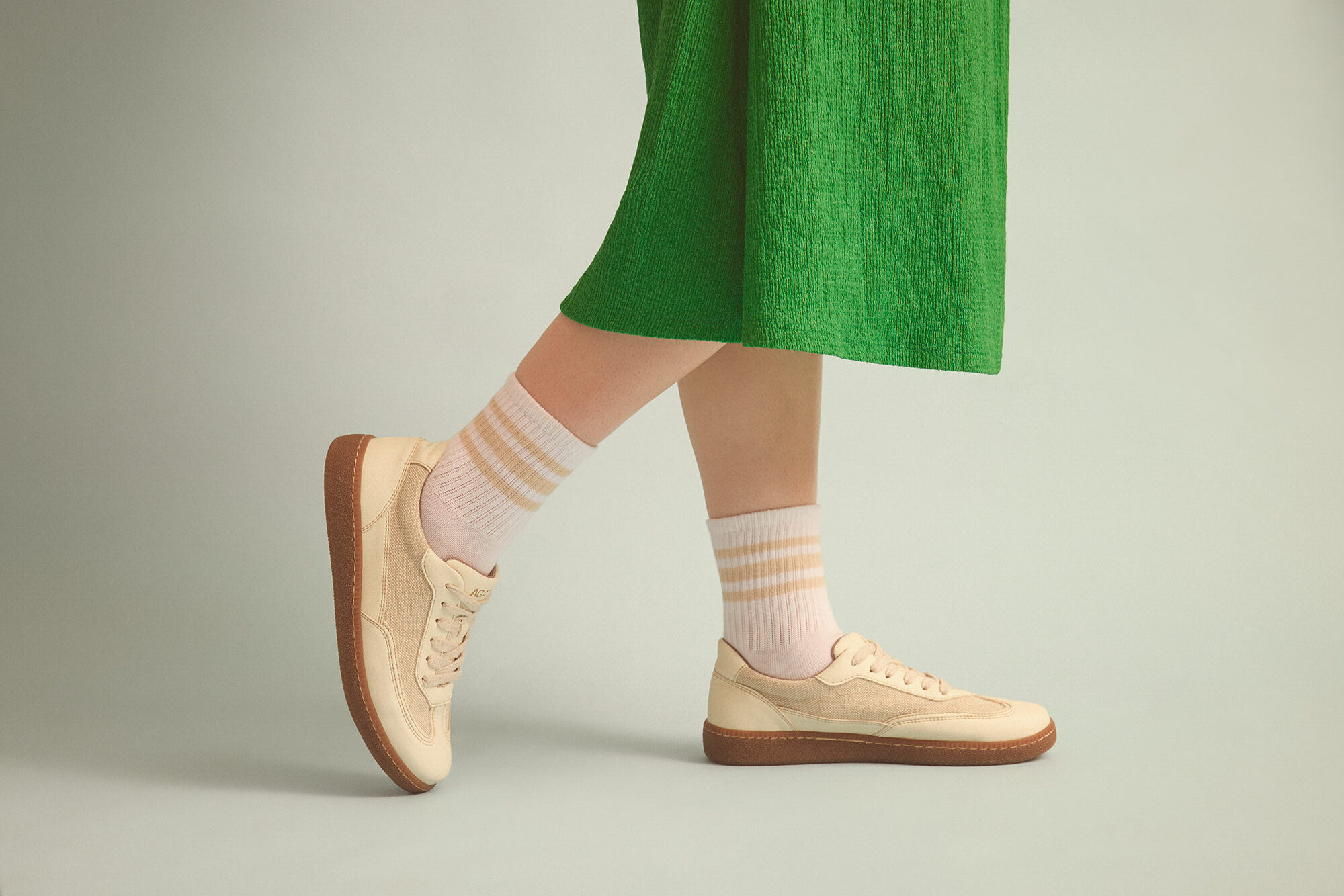 AGAZI womens vegan Sneakers Nomad Sun Beige
