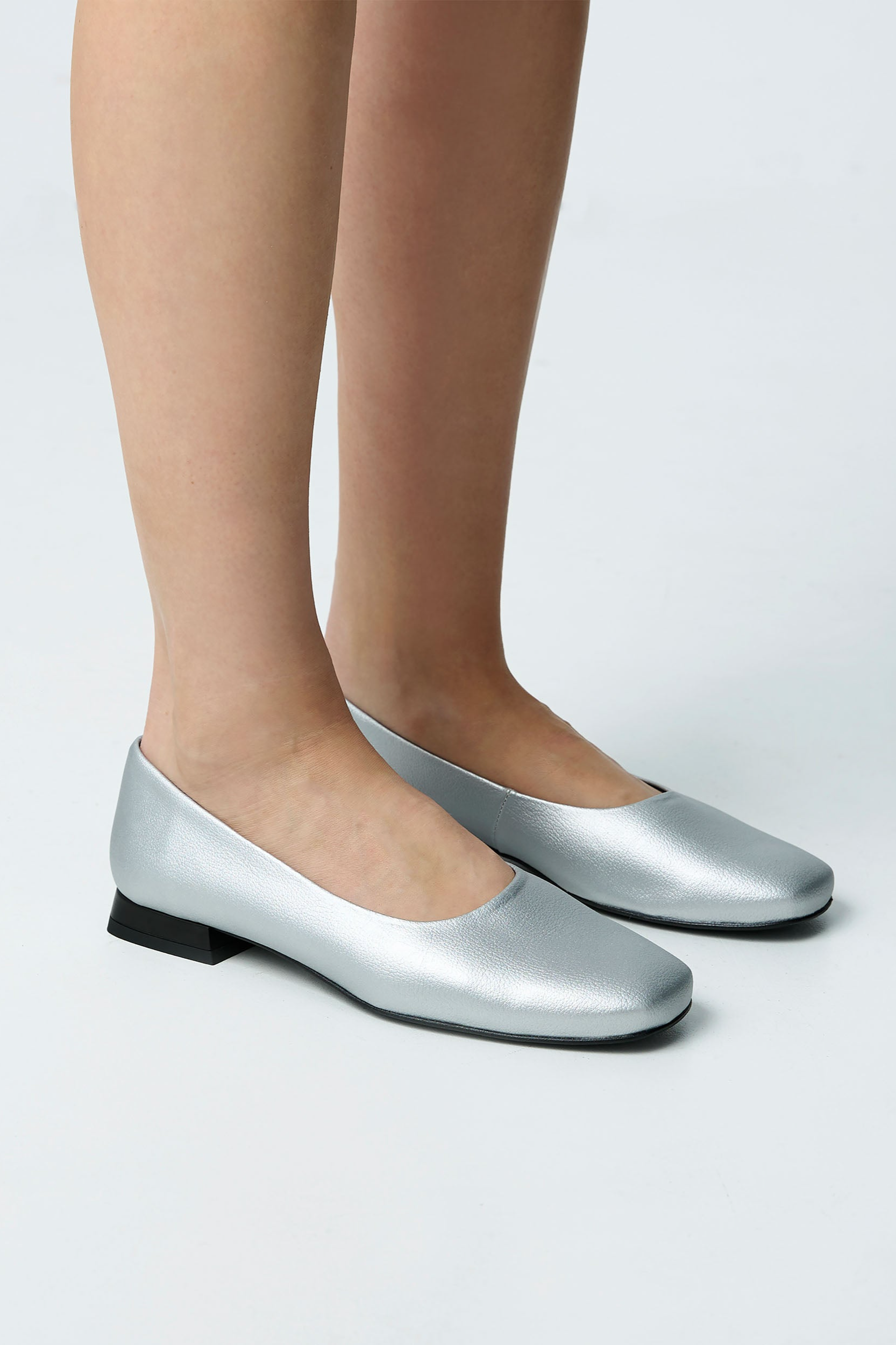 Image of BOHEMA dames vegan Ballerina's Classic Square Toe Zilver