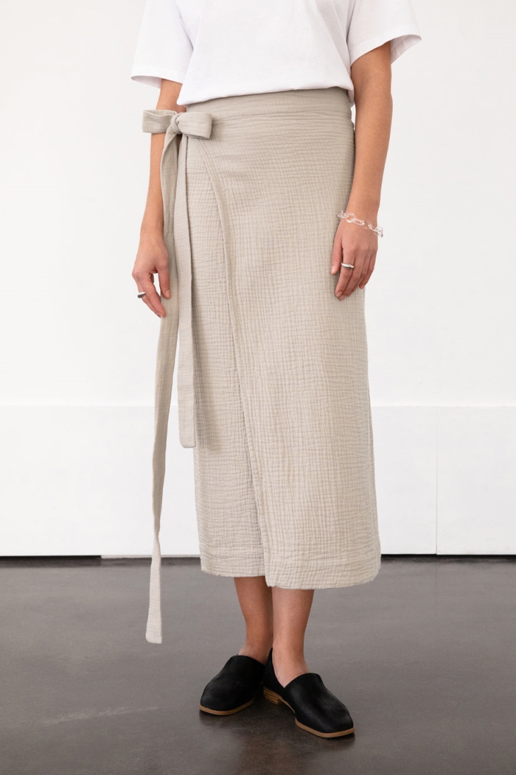 Image of Rotholz dames vegan Wikkelrok Mousseline Zand