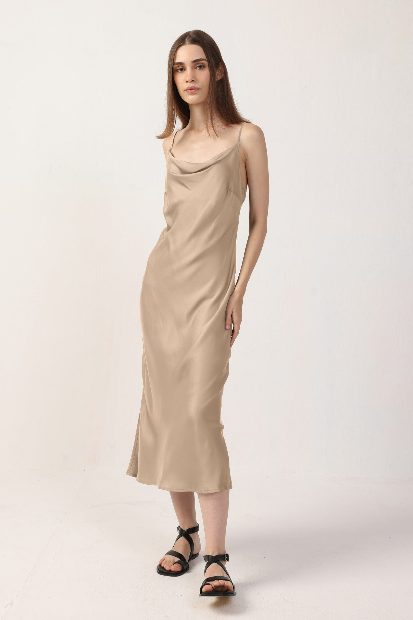 Neu Nomads Damen vegan Kleid Midi Rundhalsausschnitt Goldie
