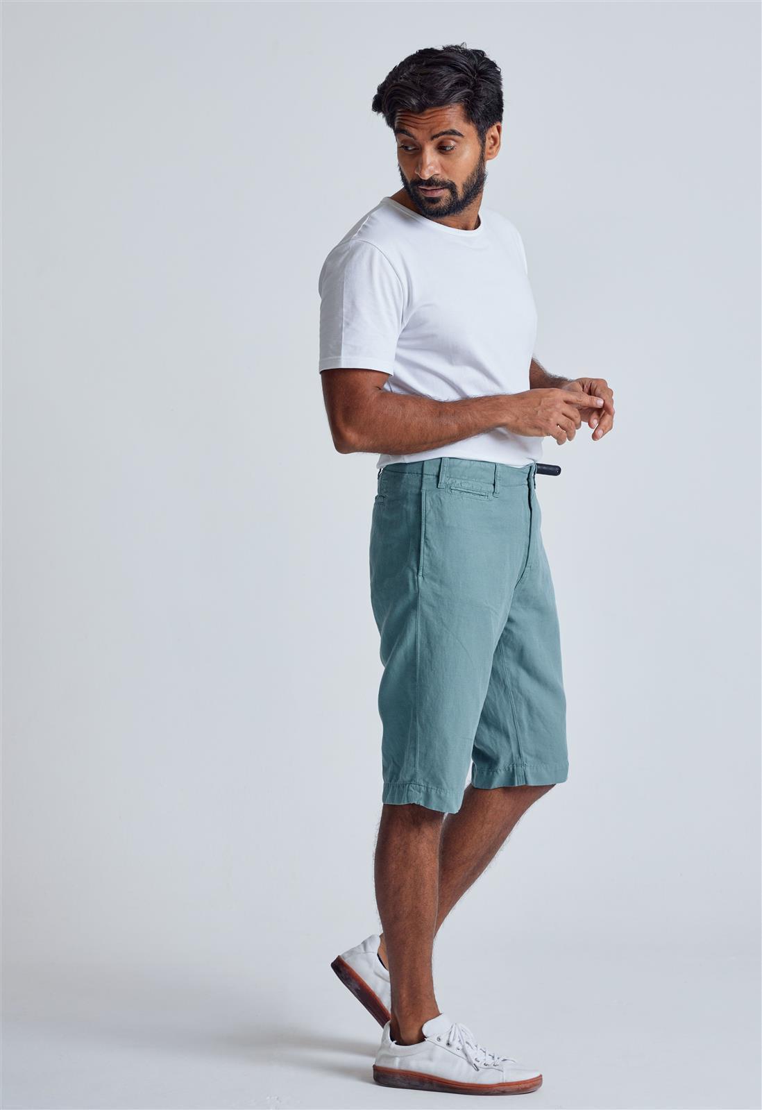 Flax and Loom men vegan Shorts Chino Bird Retro Blue