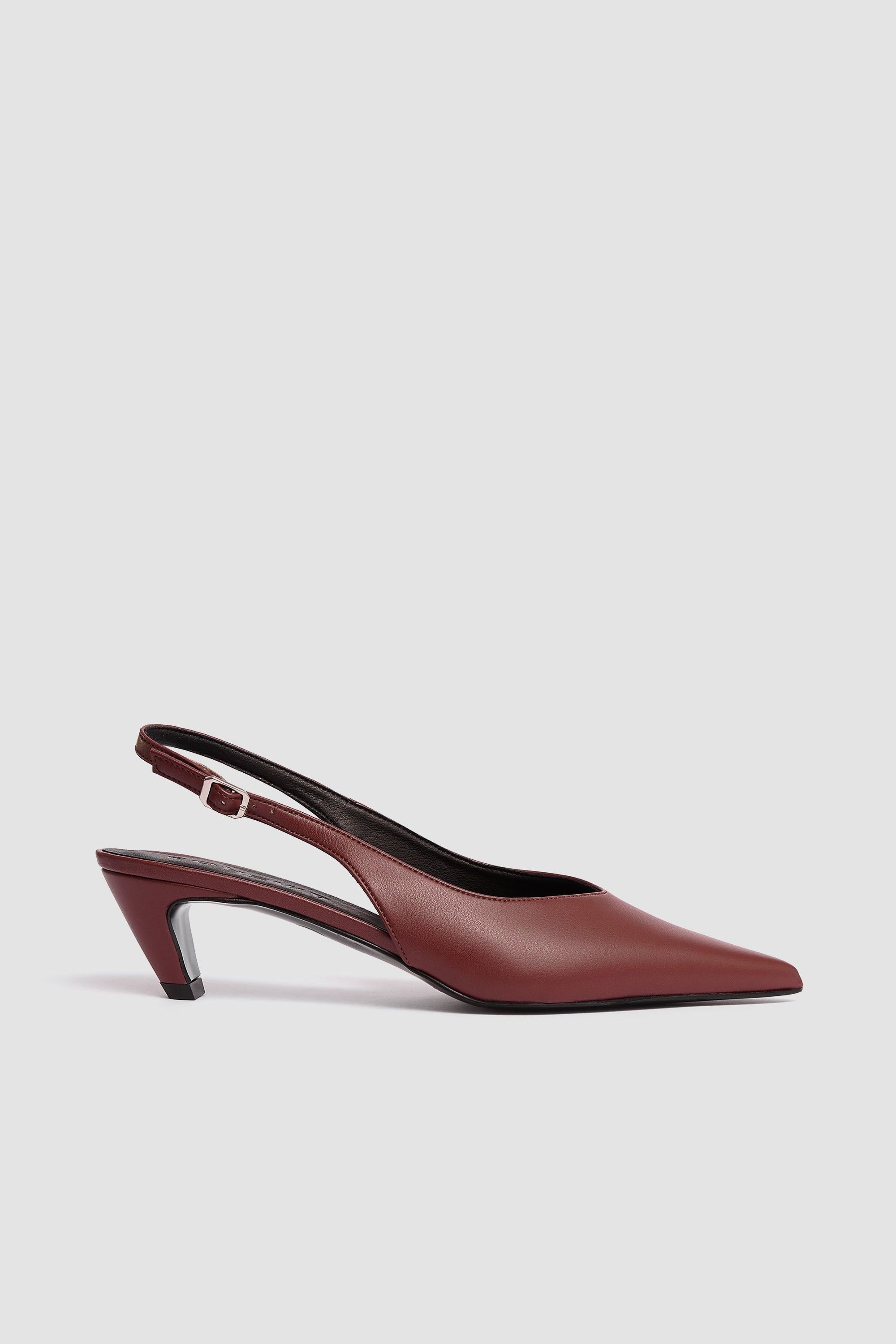 BOHEMA Damen vegan Pumps Kitten Heels Pointy Toe Burgundy