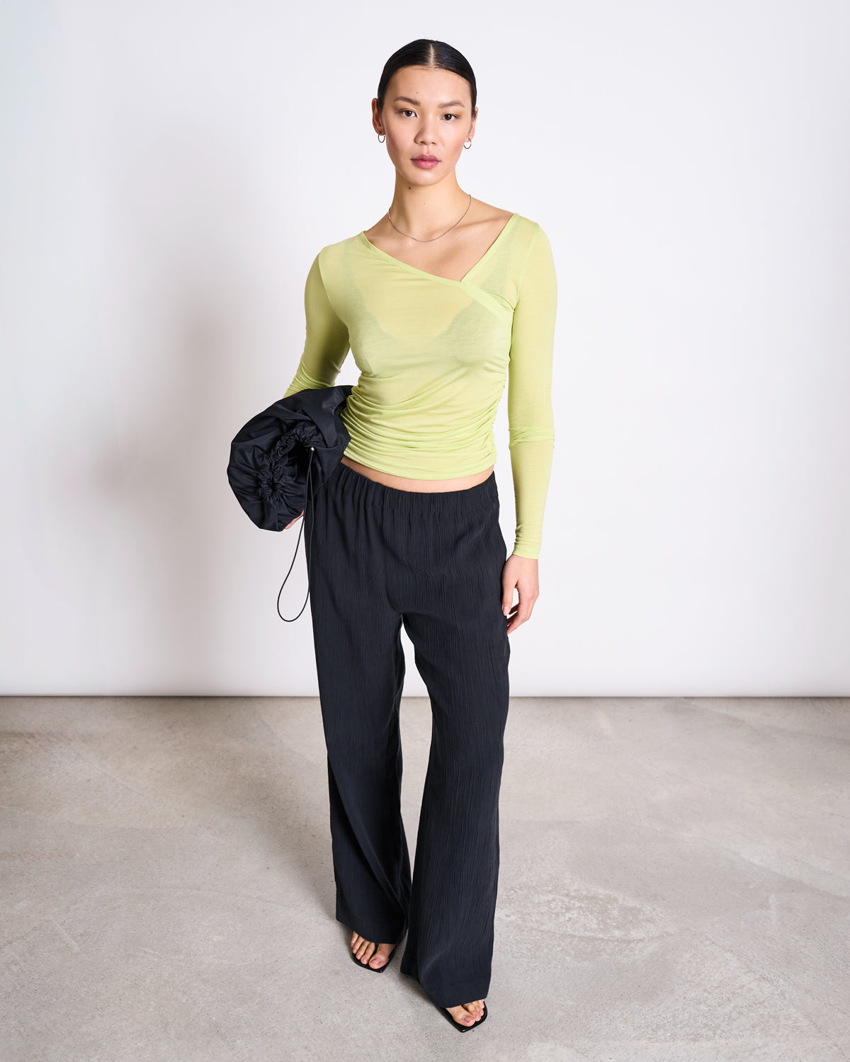 103985 - JAN N JUNE Damen vegan Longsleeve Asymmetrisch Casma Granny Smith GrÃ¼n