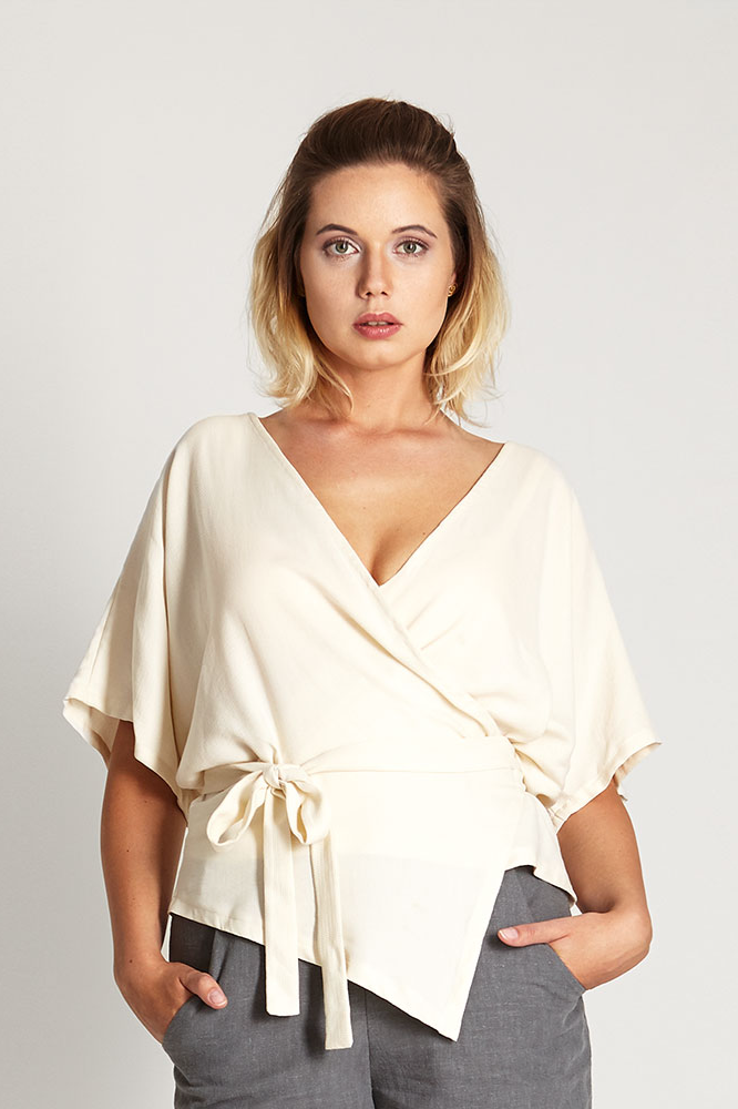 Image of WiDDA dames vegan Blouse Gebroken Wit