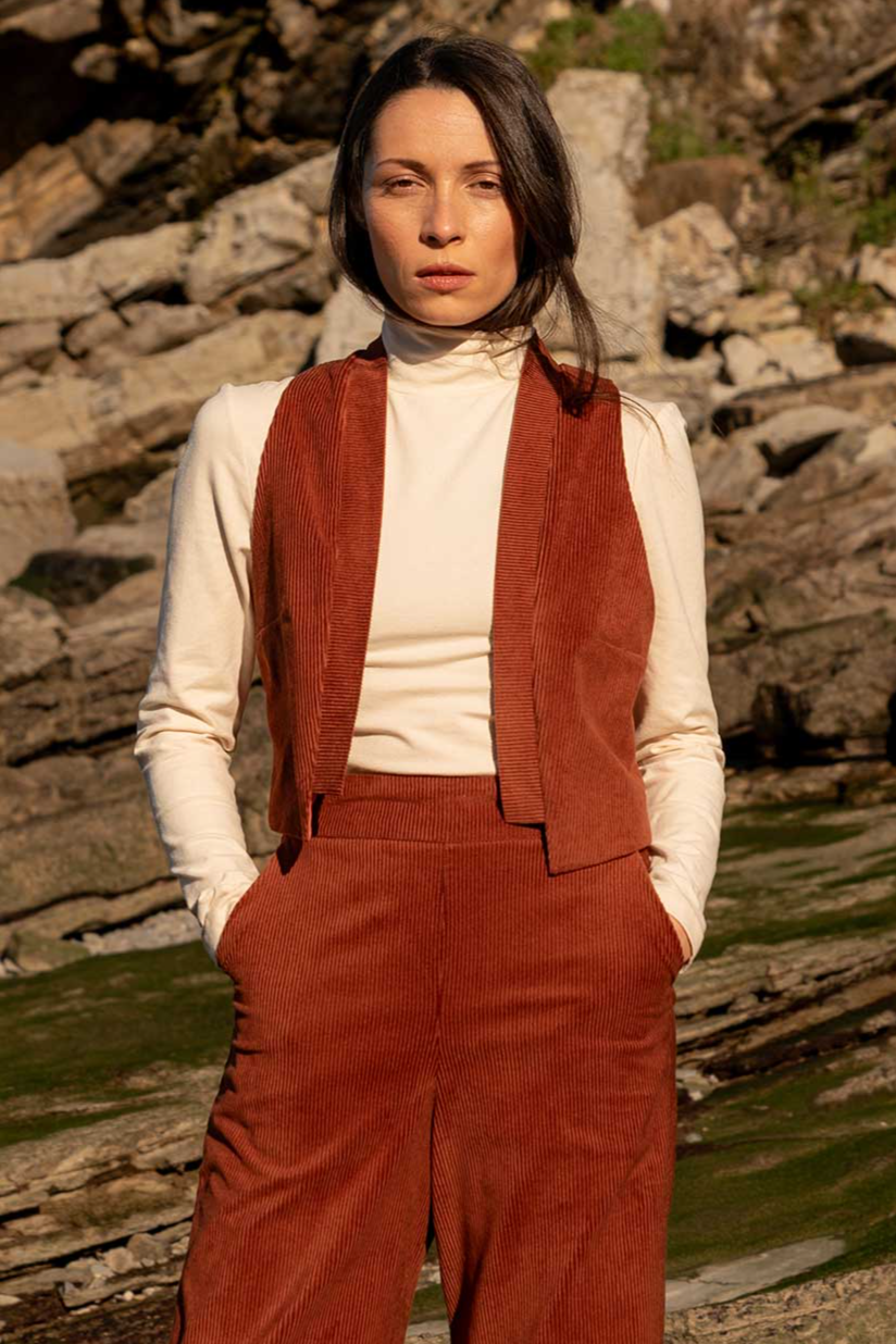 Widda Damen vegan Weste Spencer Caramel Terra