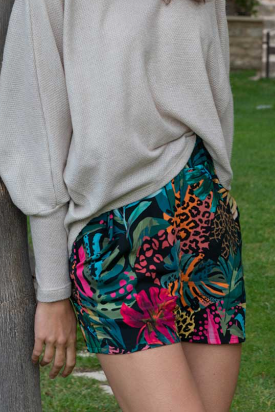 Widda Damen vegan Shorts Shorti Tropical Multicolor