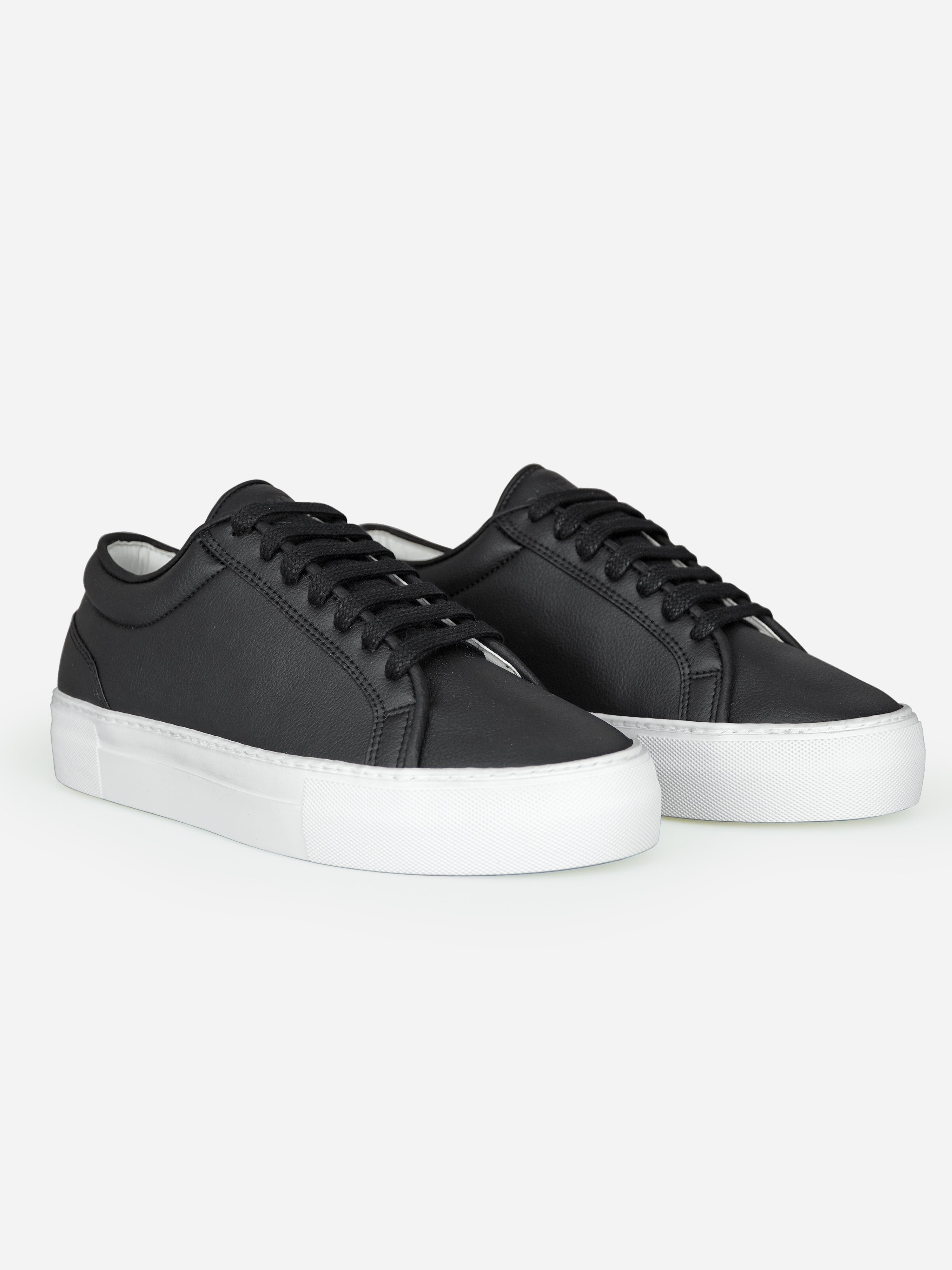 QURC men vegan Grape Essential Classic Black