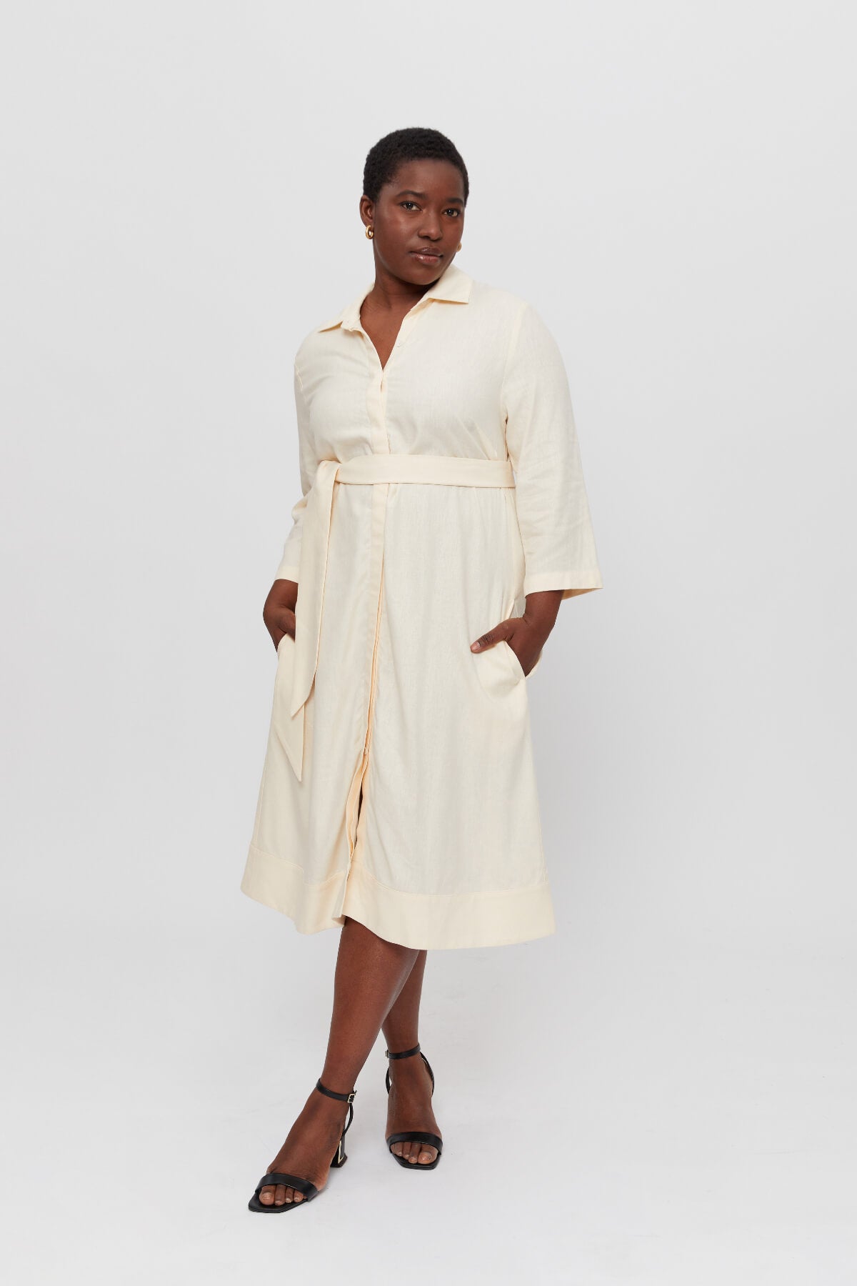 Image of AYANI dames vegan Shirtjurk Mariam Crème