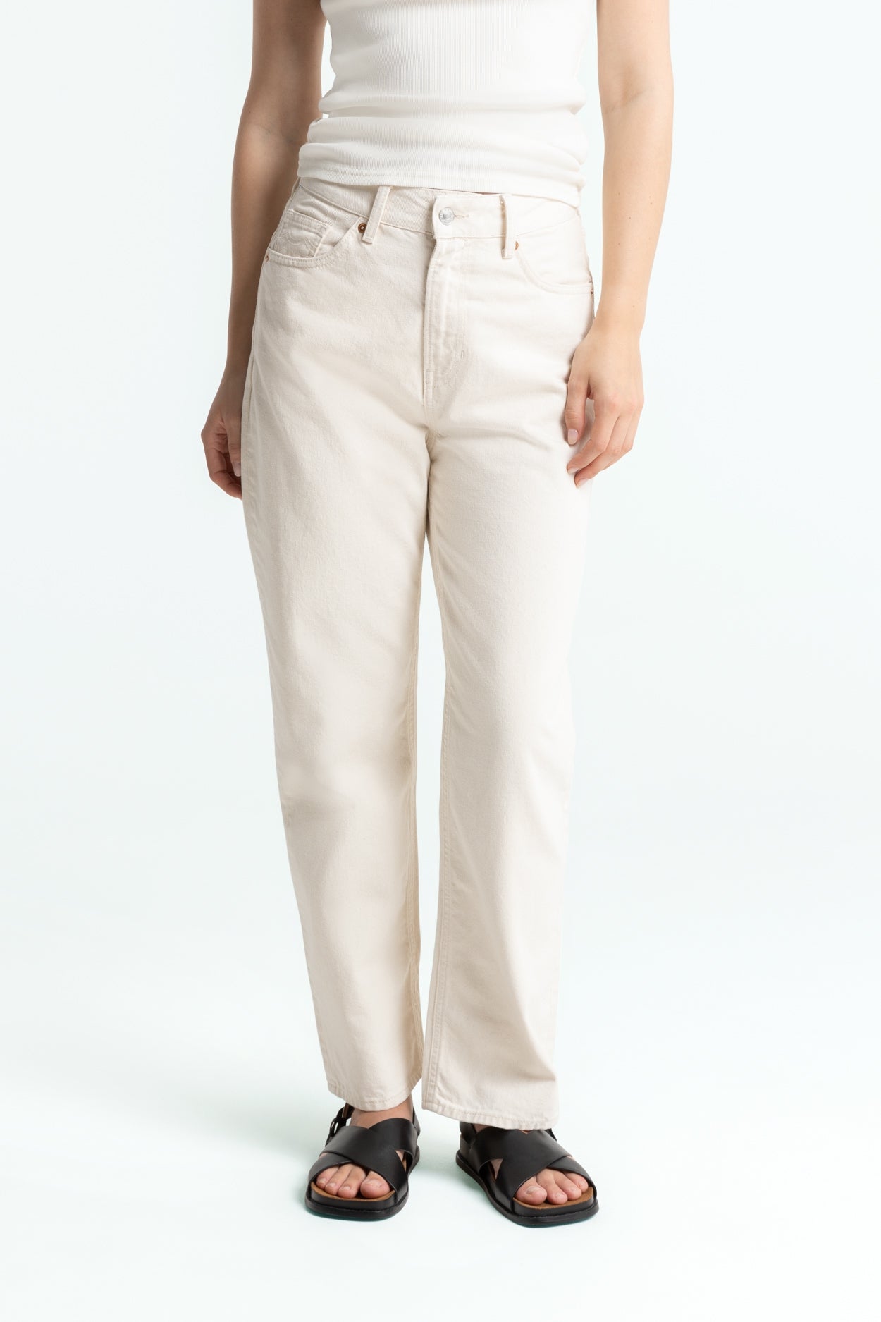 Image of Kings of Indigo dames vegan Jeans Liora Clean Ecru