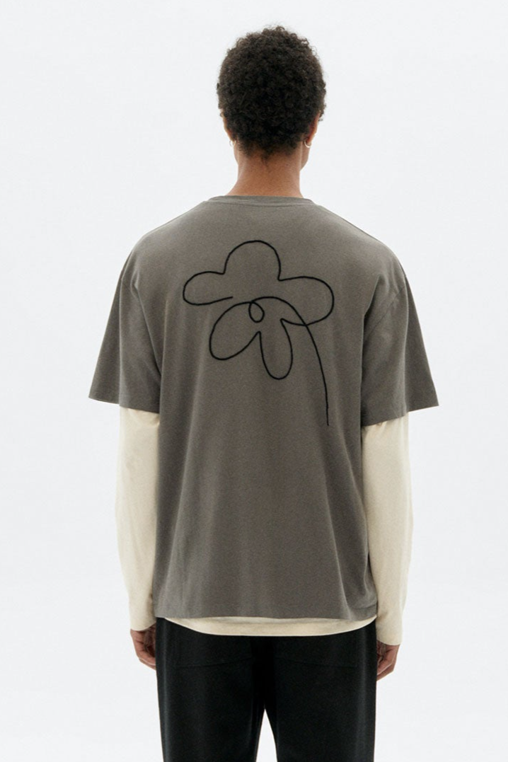 Thinking mu Herren vegan T-Shirt Aaron Flower Handbestickt Grau