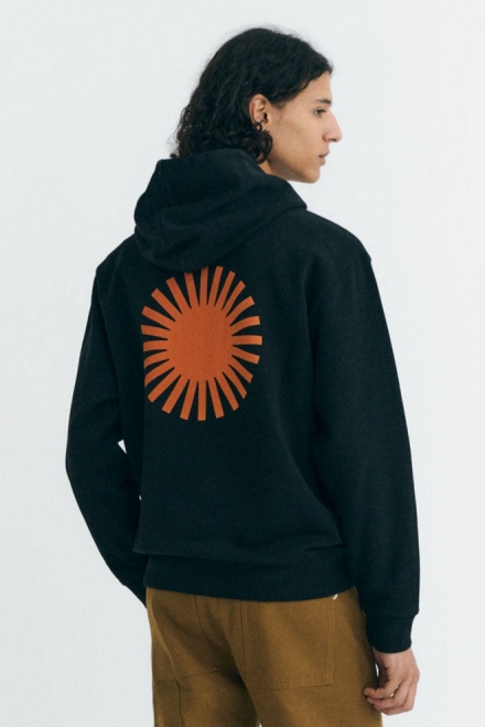 Thinking mu Herren vegan Kapuzenpulli Simon Schwarz Mit Orangem Sonnenaufdruck