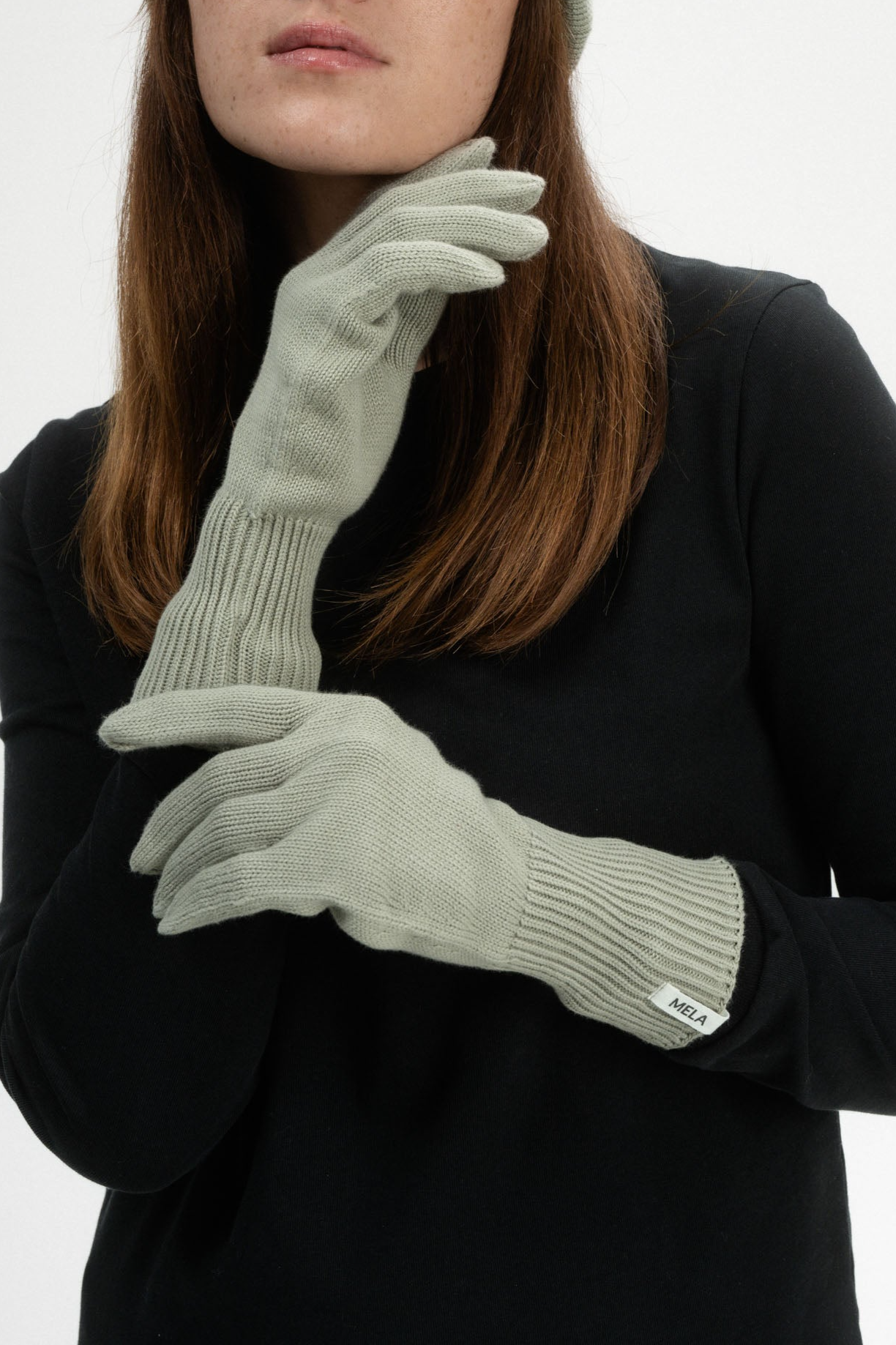 MELA men vegan Knitted Gloves Rishi Green Clay