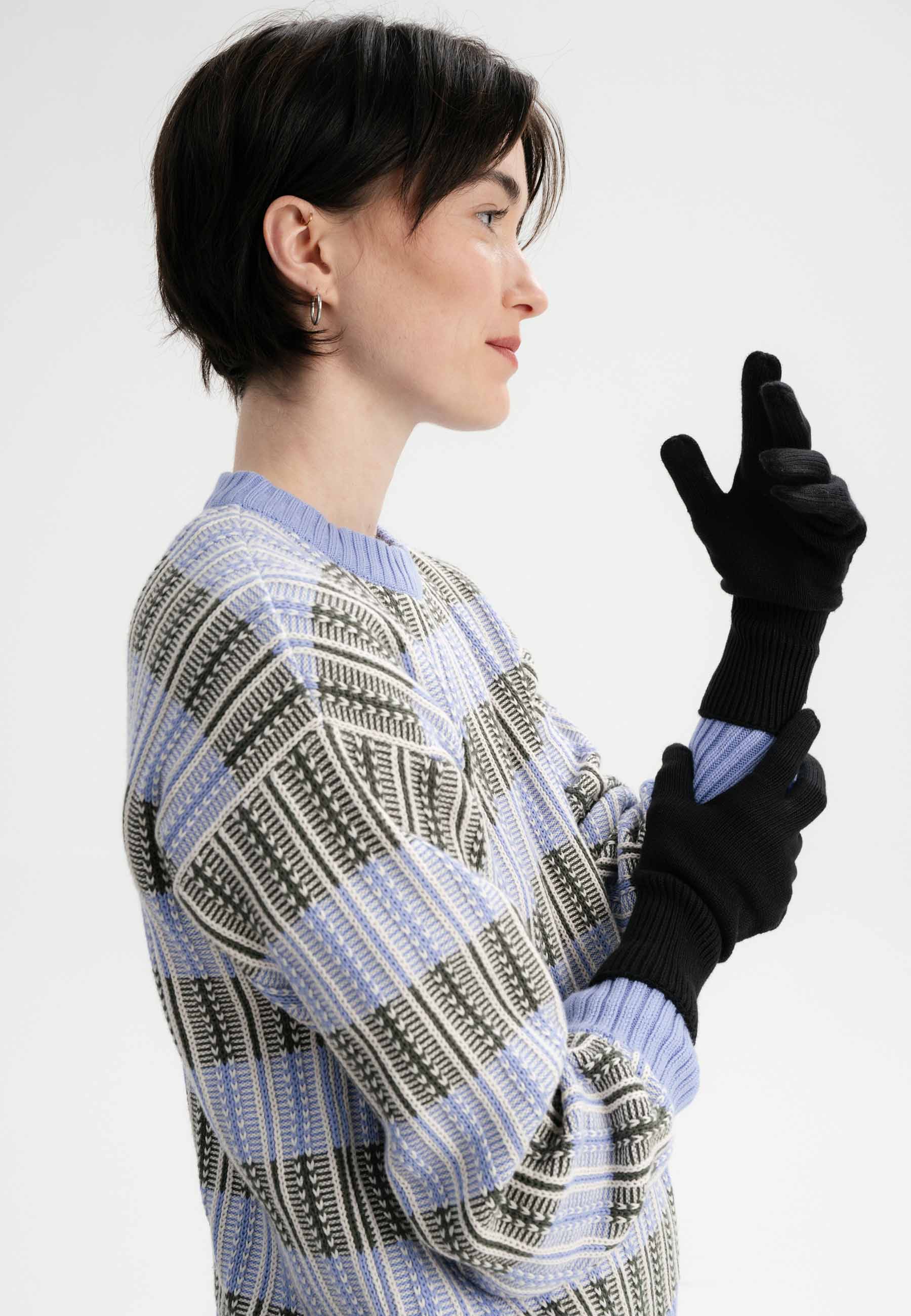 MELA men vegan Knitted Gloves Rishi Black