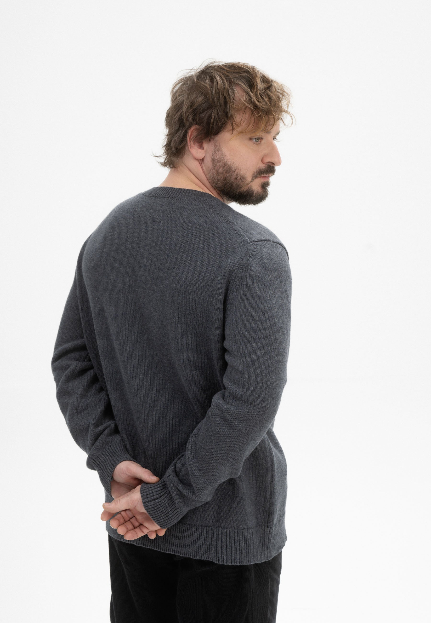 MELA men vegan Knitted Sweater Charun Anthracite Melange
