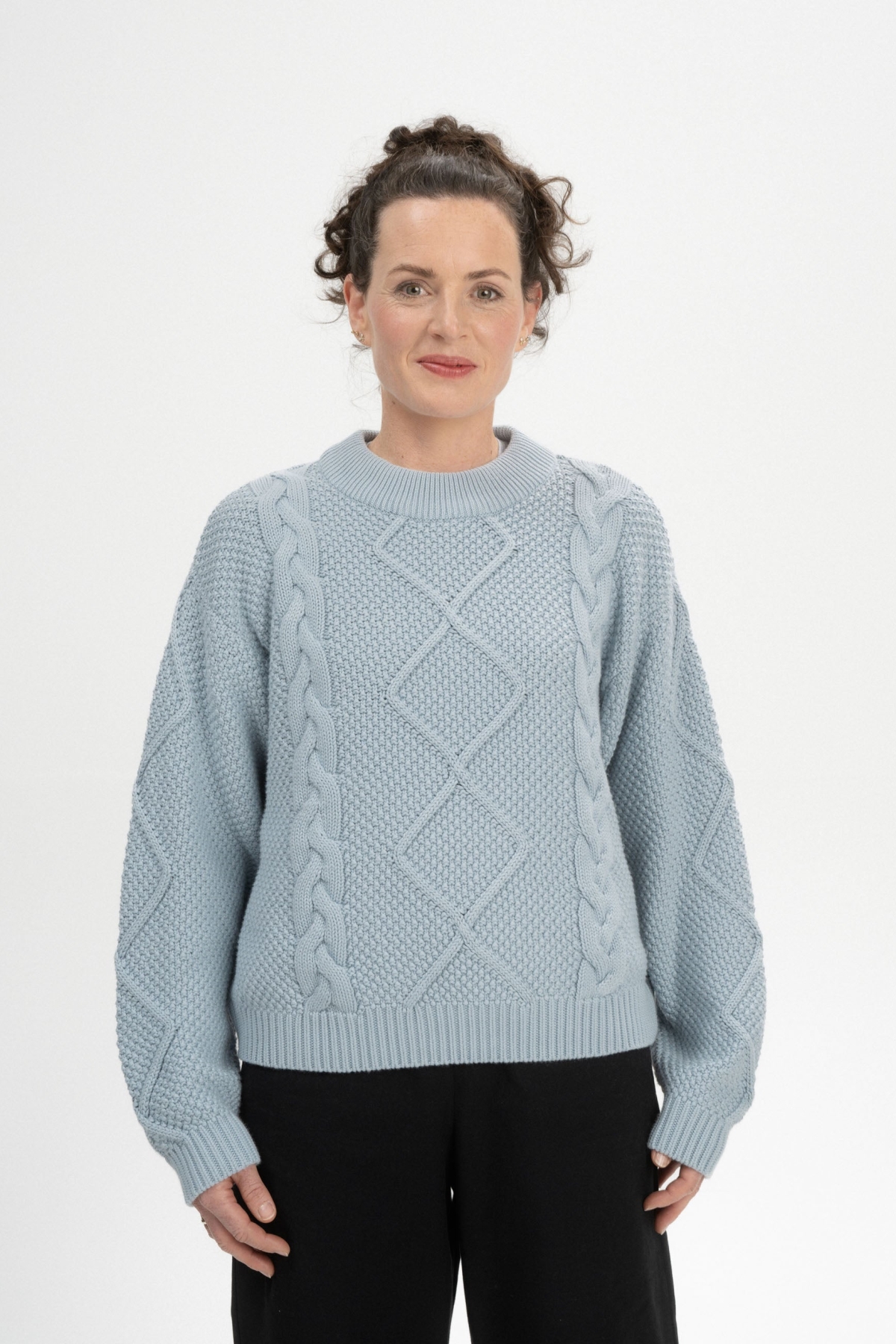 MELA Damen vegan Strickpullover Cable Samaira Cloudy Blue