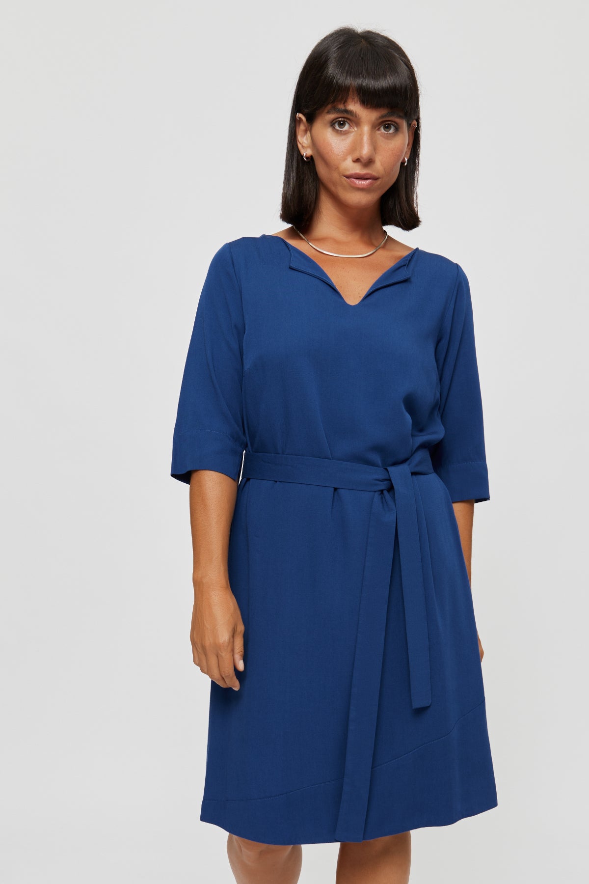 AYANI Damen vegan Kleid Catherine Klassisch Blau