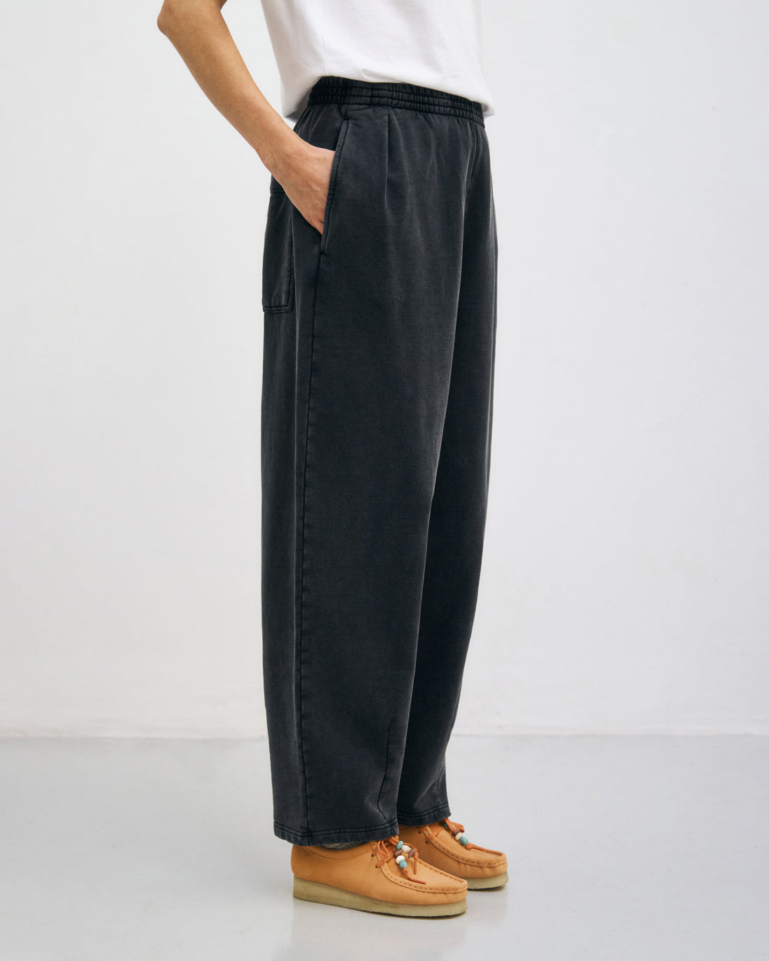 Rotholz womens vegan Sweatpants Washed Black