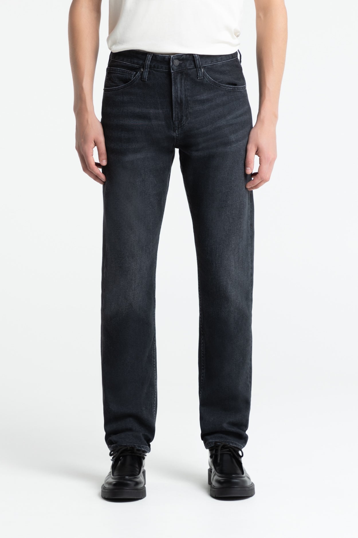 Image of Kings of Indigo mannen vegan Jeans Addo Zwart