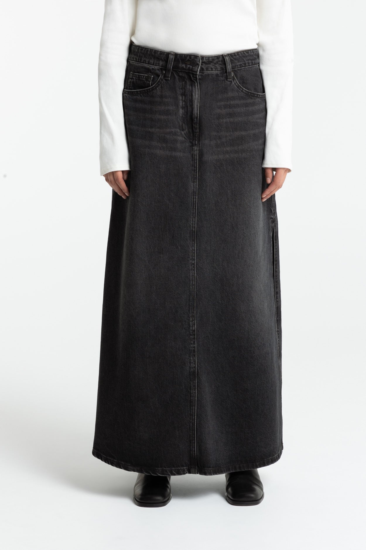 Image of Kings of Indigo dames vegan Denimrok Amirah Zwart