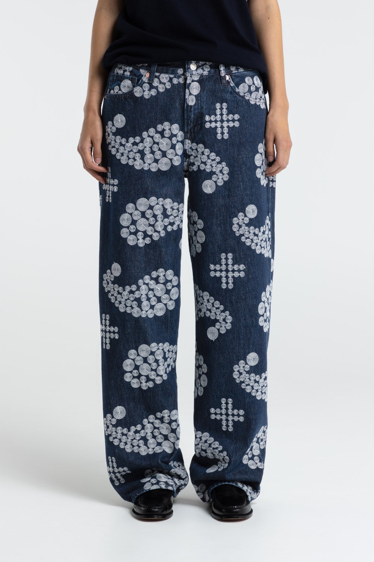 105781 - Kings of Indigo Damen vegan Jeans Joan Stickerei Denim Blau