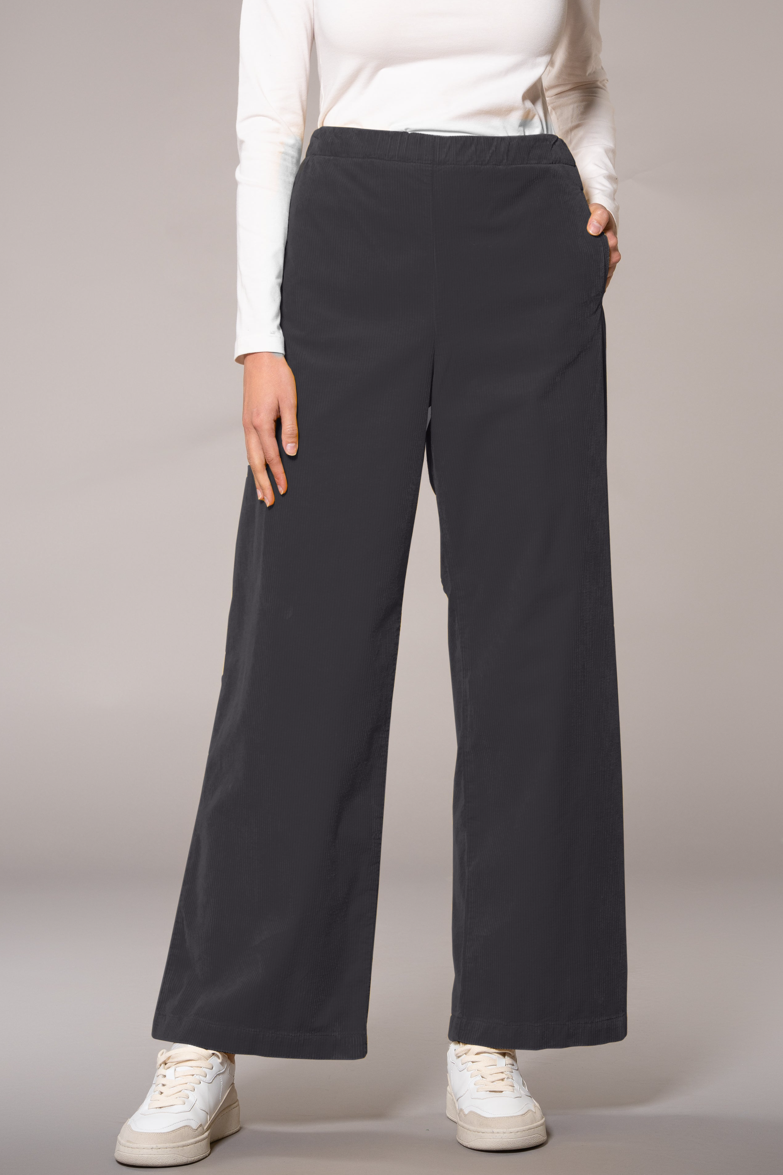 Feuervogl Damen vegan Hose Corduroy Mary Schwarz