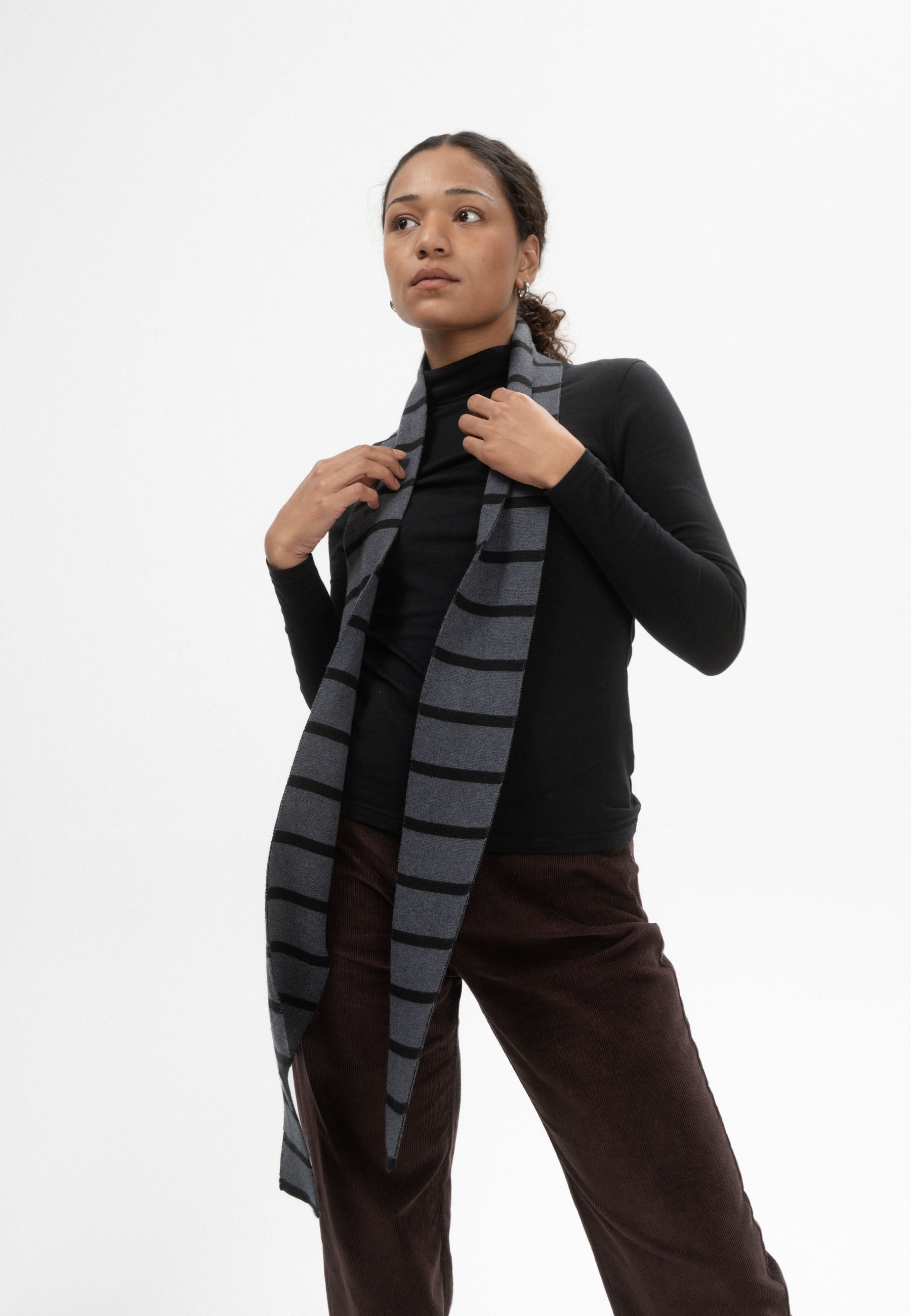 MELA men vegan Knit Scarf Slim Banhi Anthracite Melange / Black Striped