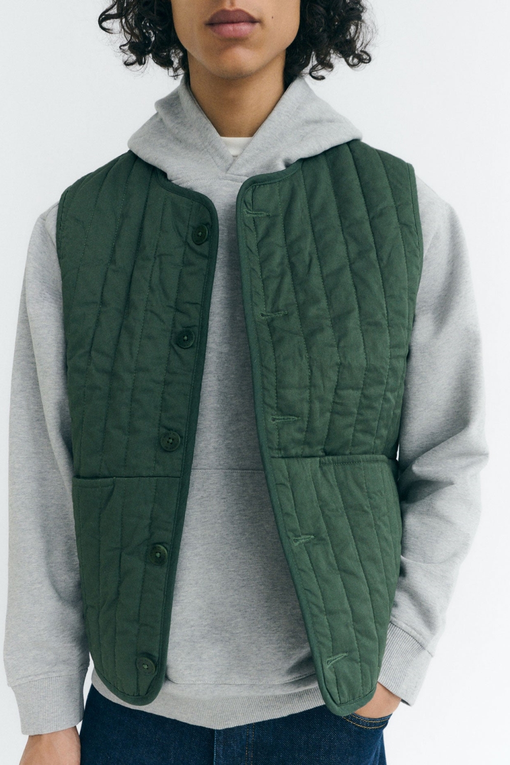 Image of Thinking MU mannen vegan Vest Quilted Jon Donker Eucalyptus Groen