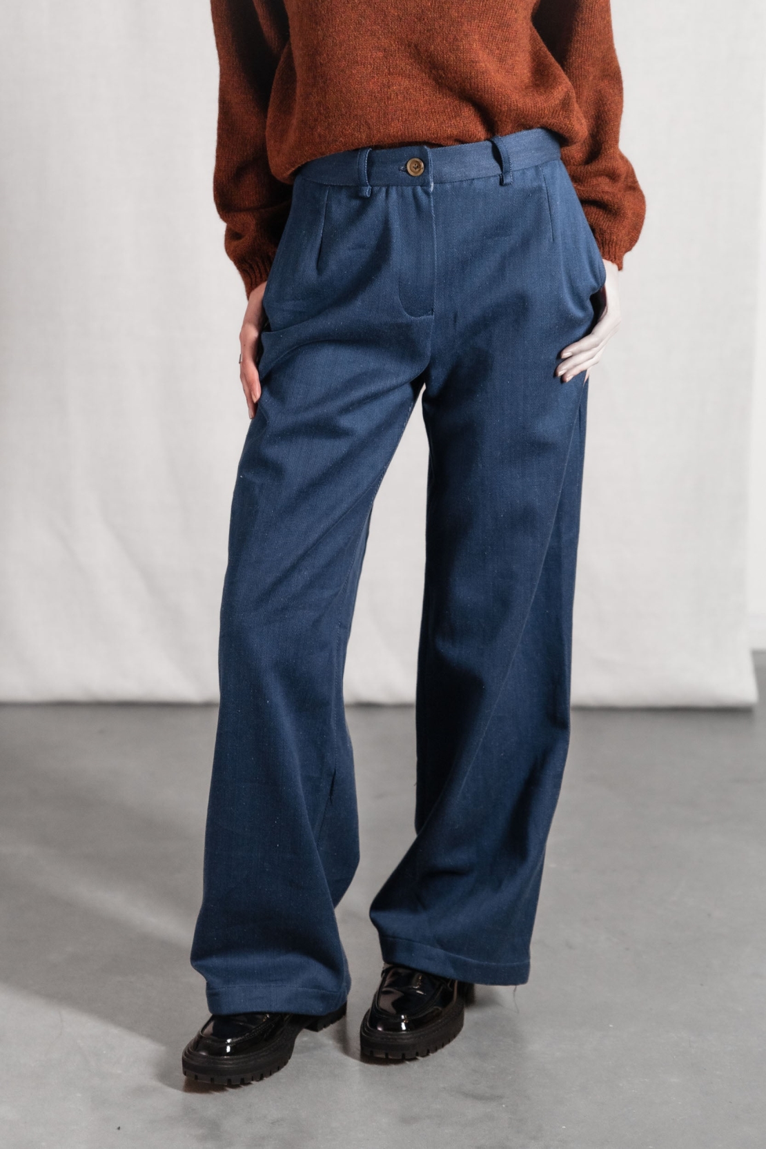 Image of Jyoti Fair Works dames vegan Broek Suhrutam Denim Blauw