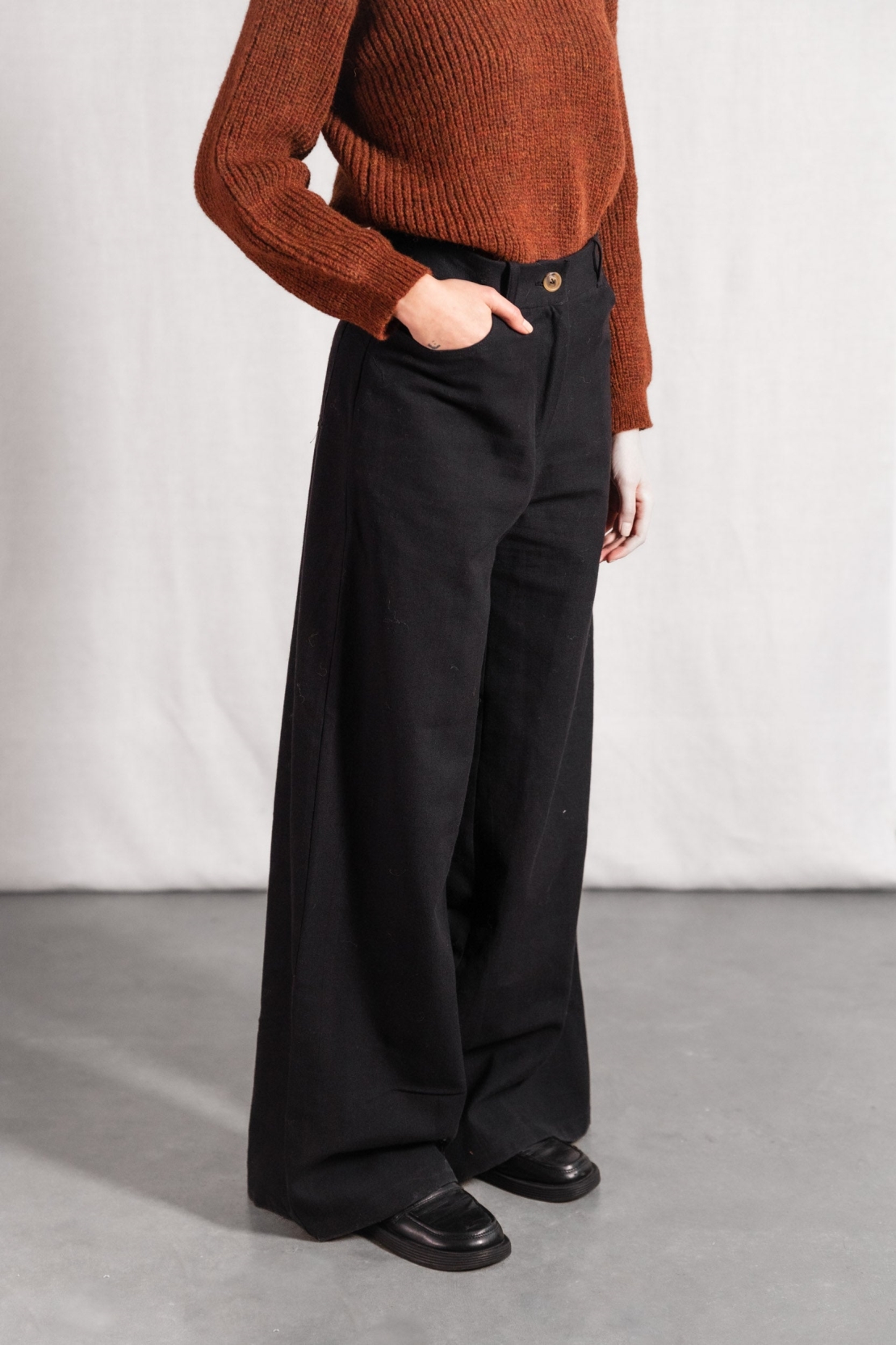 Image of Jyoti Fair Works dames vegan Broek Tarani Zwart