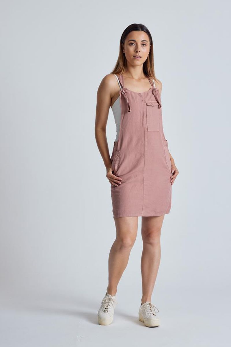 Flax and Loom Damen vegan Kleid Latzhose Peggy Retro Rosa