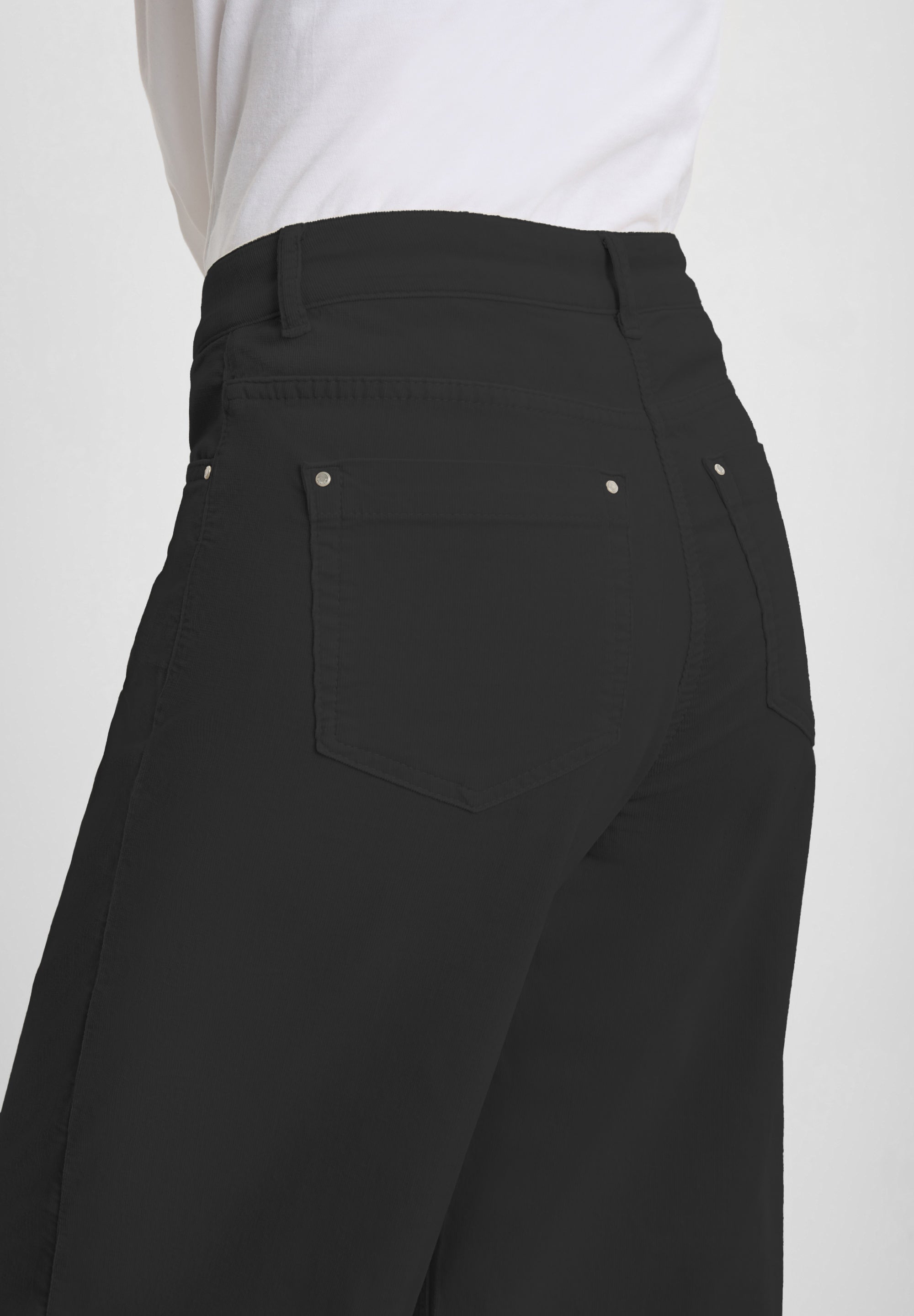 106689 - Damen vegan Hose Corduroy Carol Loose Schwarz 106689 - Damen vegan Hose Corduroy Carol Loose Schwarz