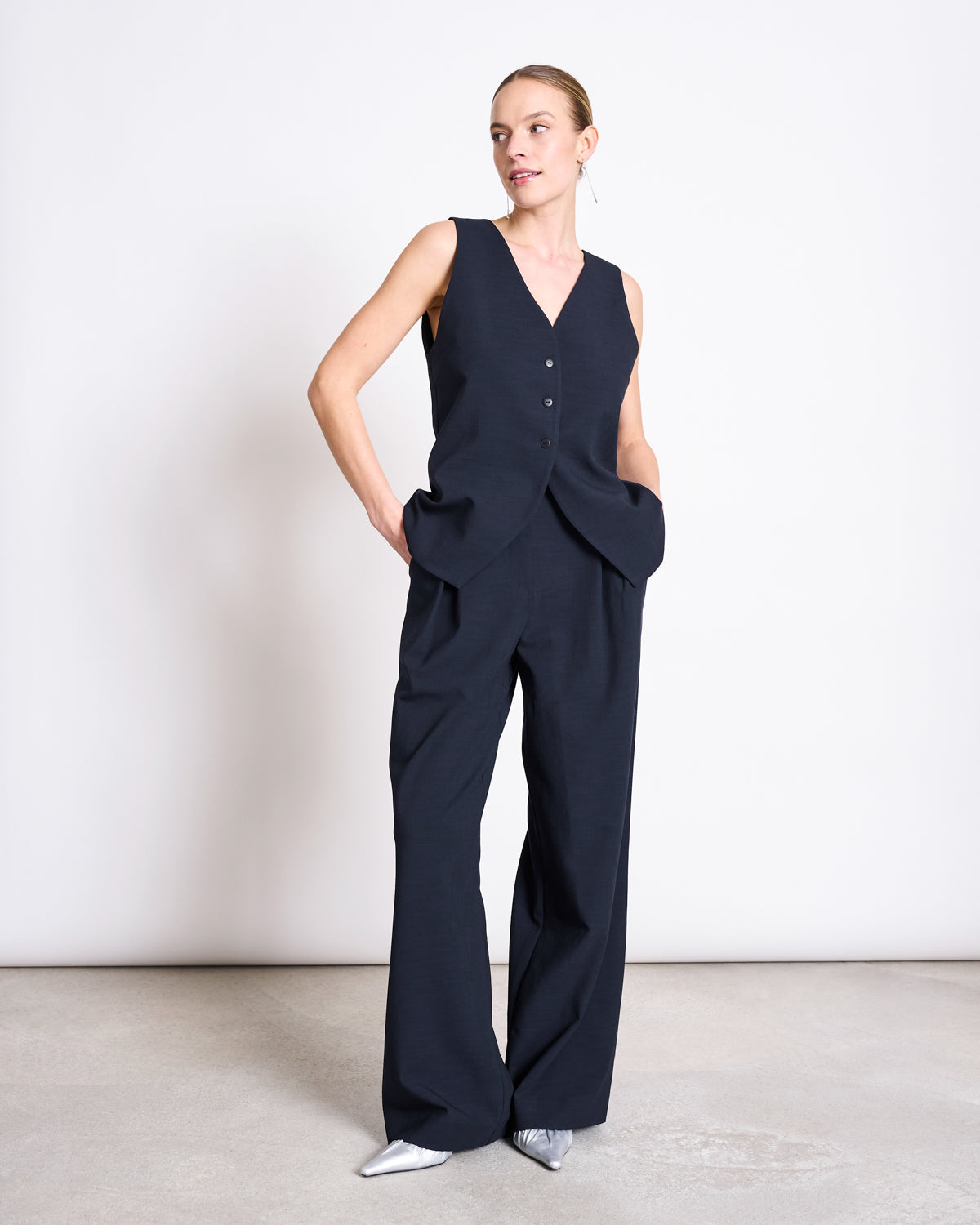 106849 - JAN N JUNE Damen vegan Anzugweste Imata Nightfall Navy 106849 - JAN N JUNE Damen vegan Anzugweste Imata Nightfall Navy