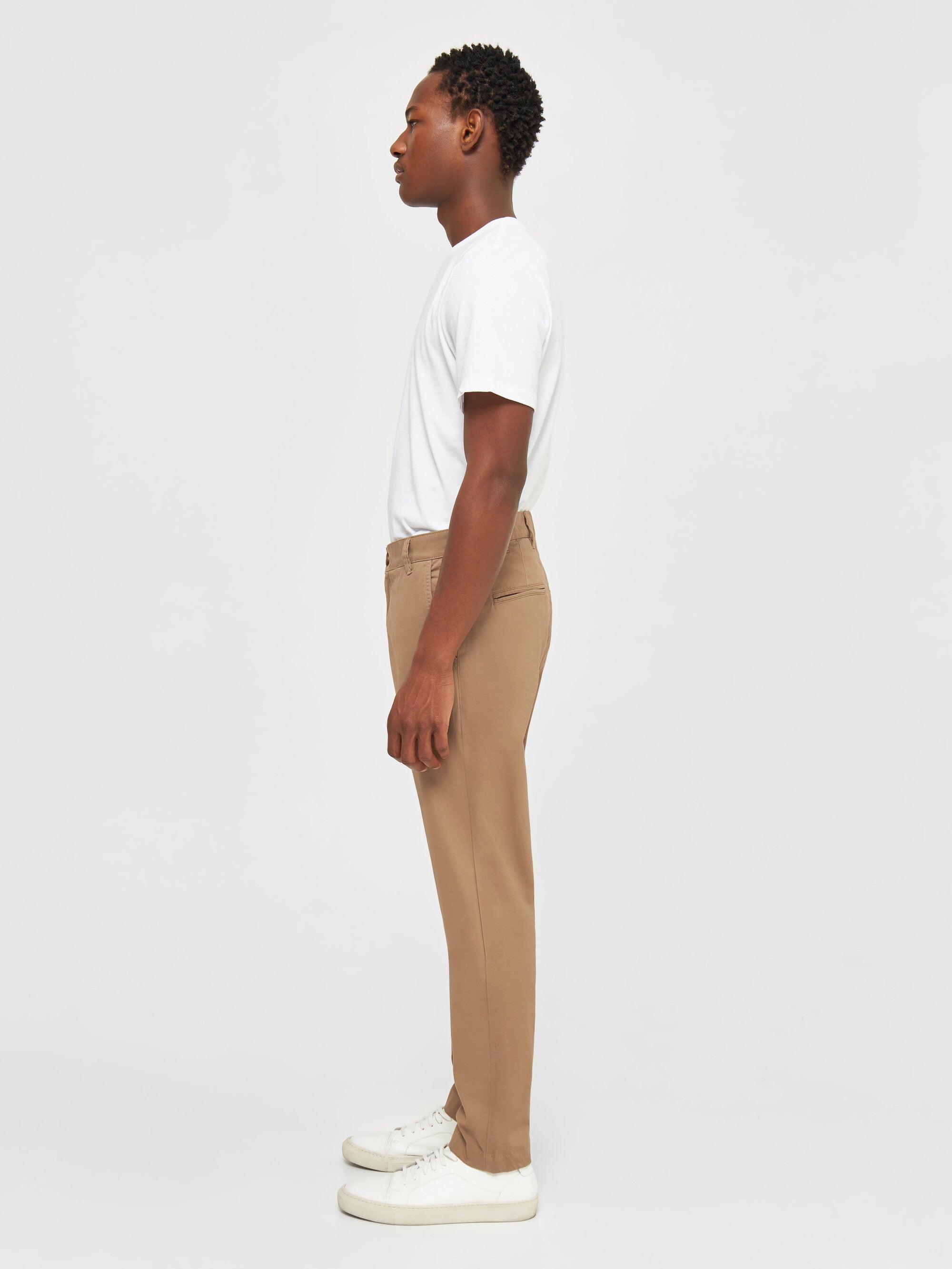 KnowledgeCotton Apparel Chino Pants Luca Slim Twill Tuffet Beige