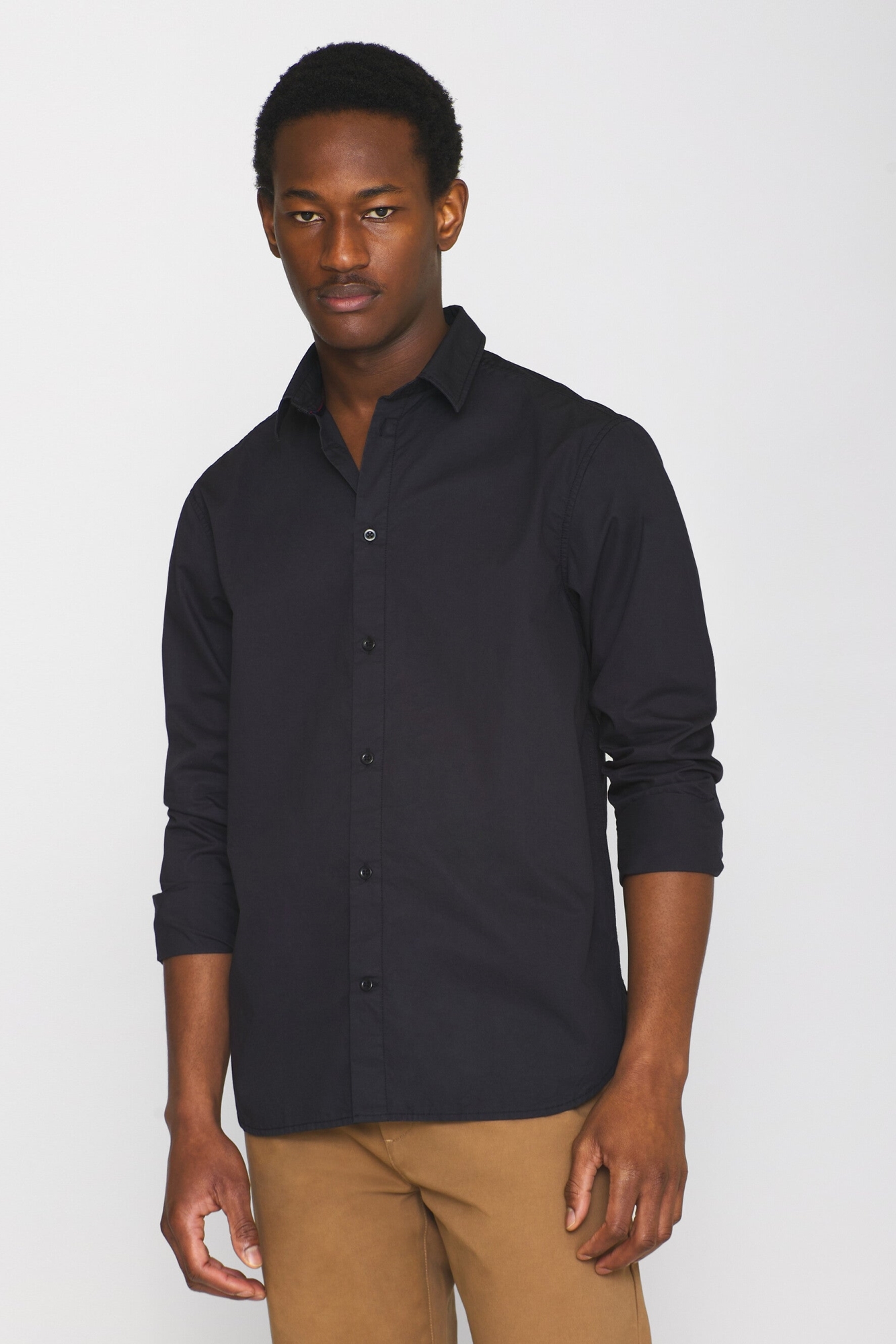 Image of KnowledgeCotton Apparel mannen vegan Shirt Alf Regular Crispy Black Jet