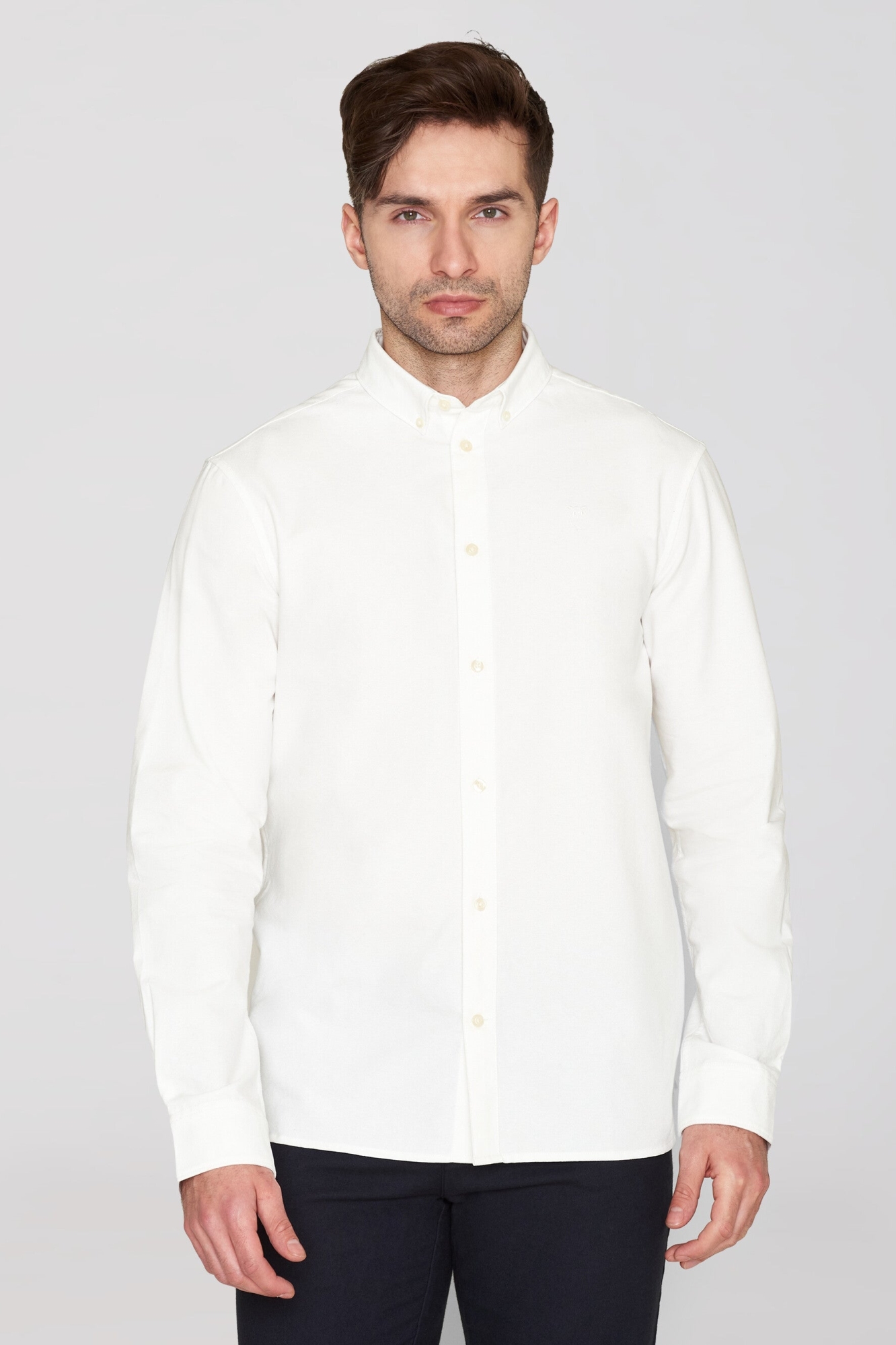 KnowledgeCotton Apparel Herren vegan Hemd Oxford Harald Small Owl Bright White