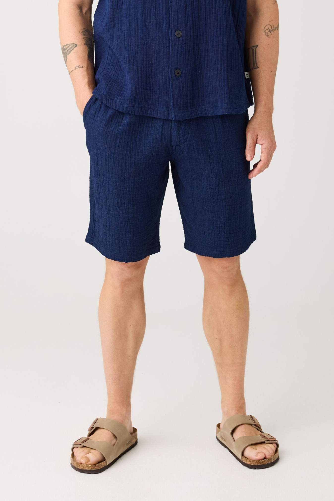 Image of KnowledgeCotton Apparel mannen vegan Shorts Loose Dobby Fig Indigo